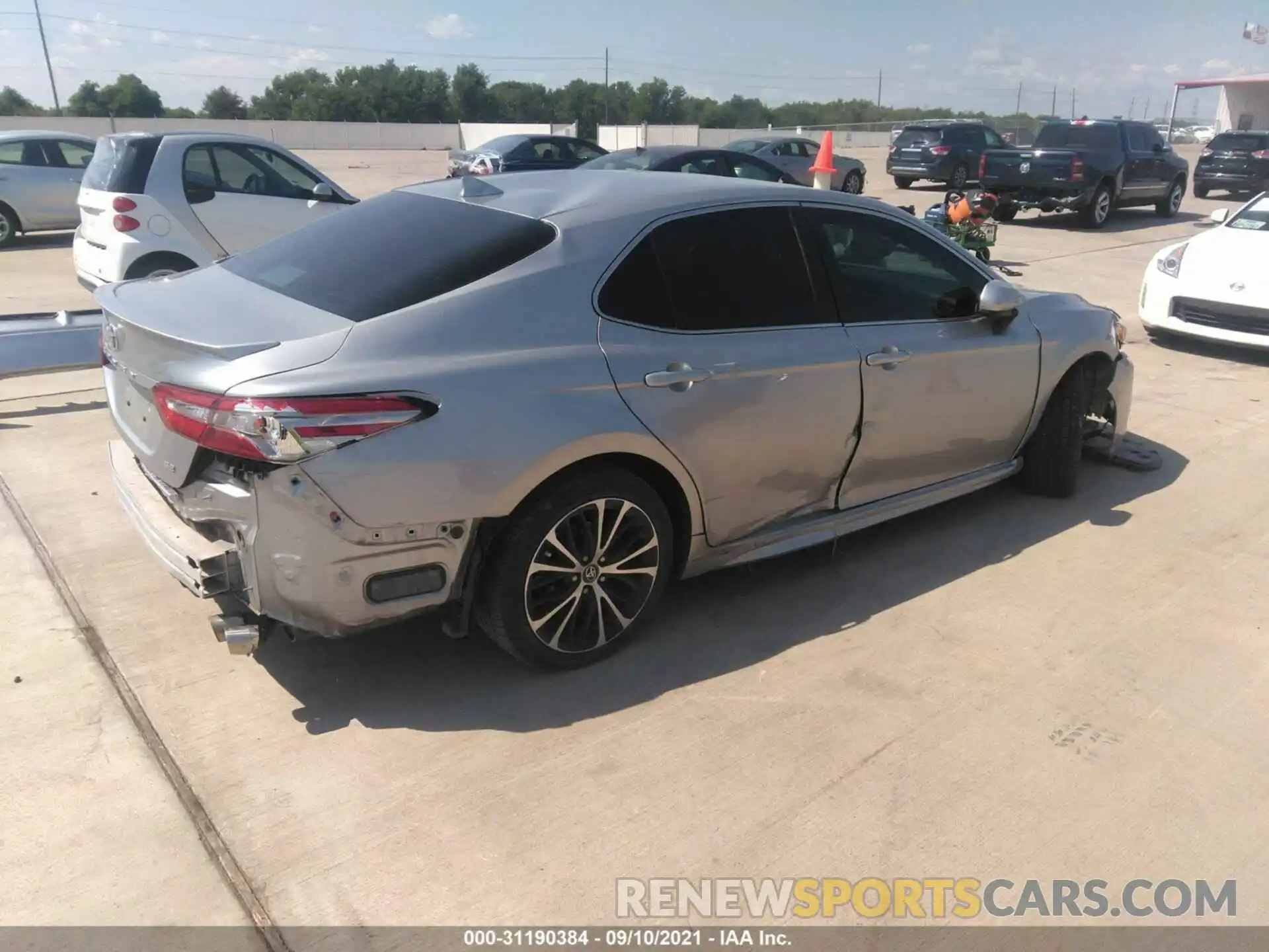 4 Photograph of a damaged car 4T1B11HK4KU176073 TOYOTA CAMRY 2019