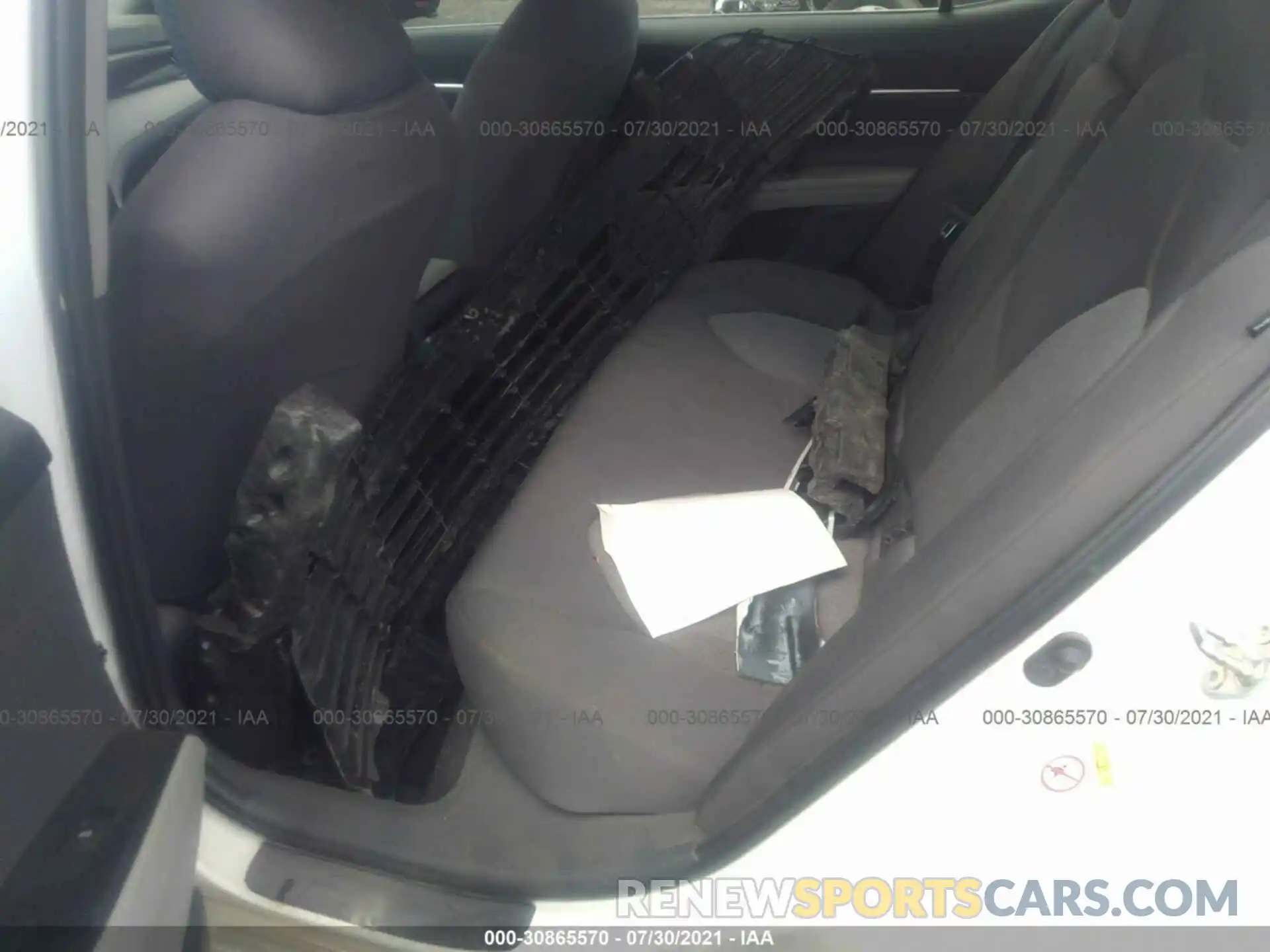 8 Photograph of a damaged car 4T1B11HK4KU176204 TOYOTA CAMRY 2019