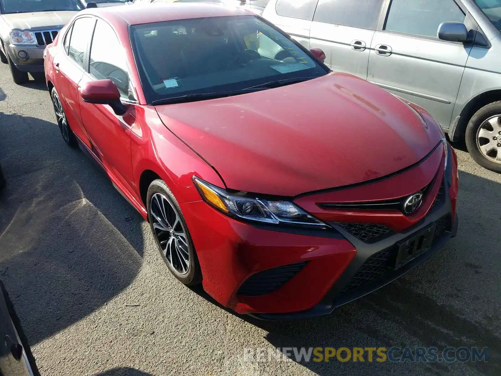 1 Photograph of a damaged car 4T1B11HK4KU181497 TOYOTA CAMRY 2019