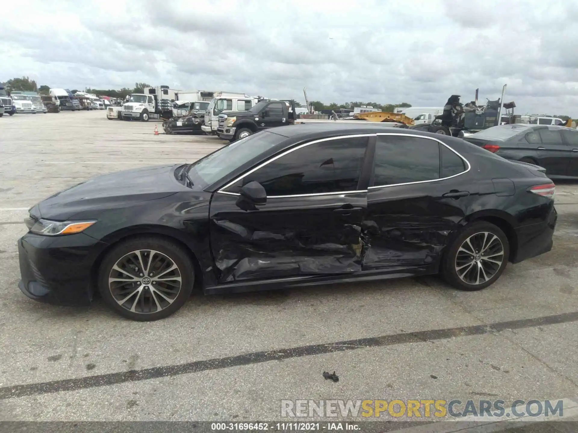 6 Photograph of a damaged car 4T1B11HK4KU185503 TOYOTA CAMRY 2019