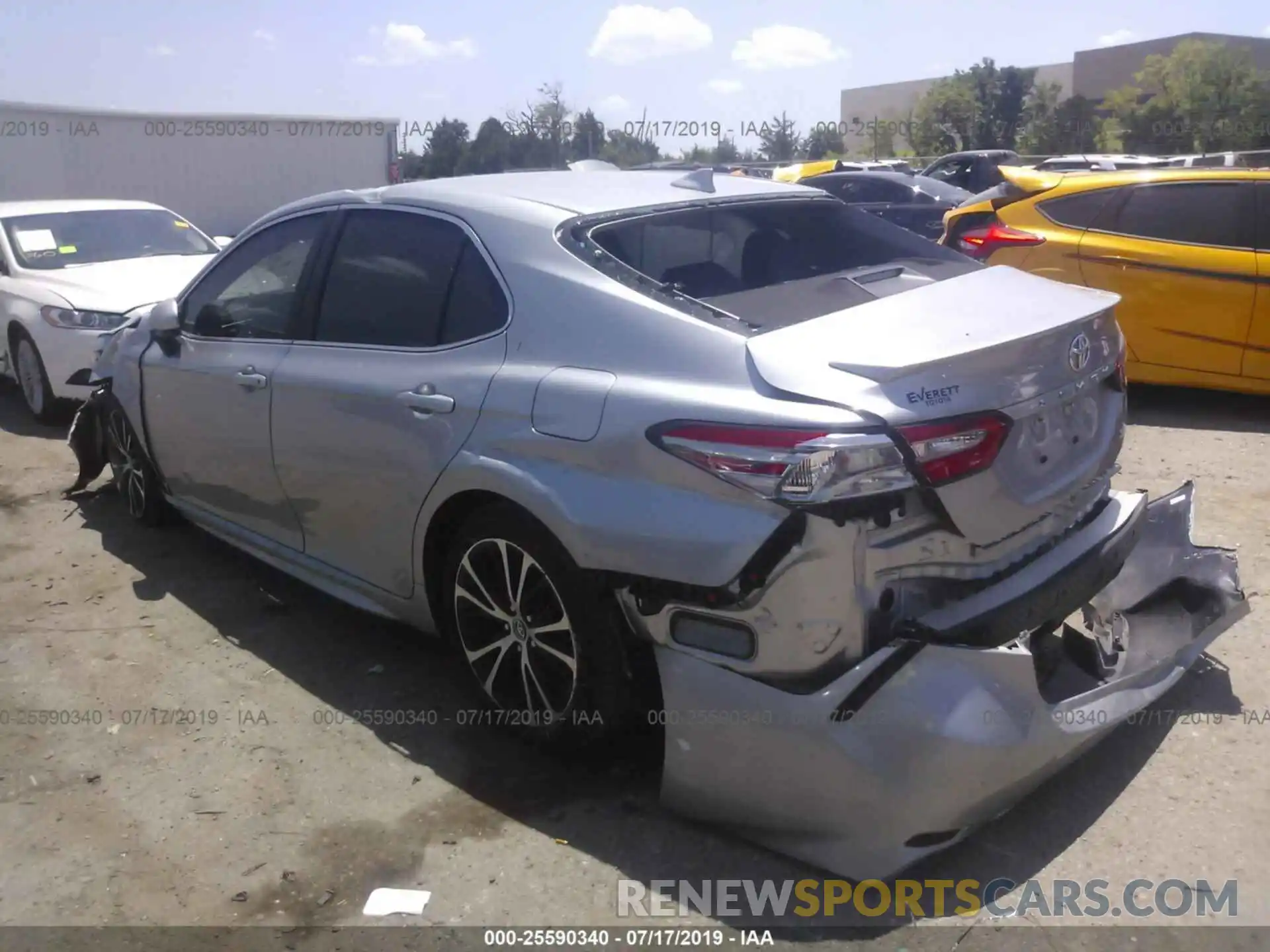 3 Photograph of a damaged car 4T1B11HK4KU188031 TOYOTA CAMRY 2019