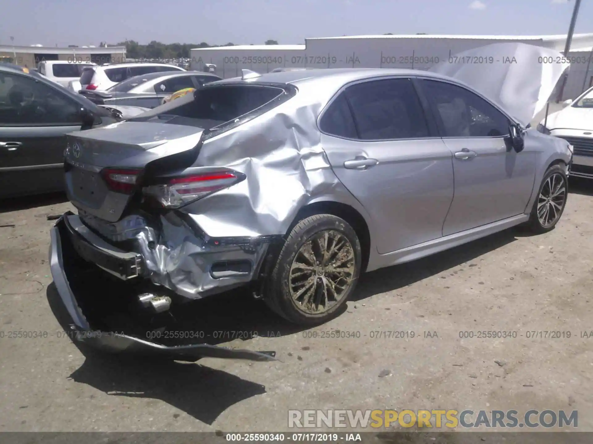 4 Photograph of a damaged car 4T1B11HK4KU188031 TOYOTA CAMRY 2019