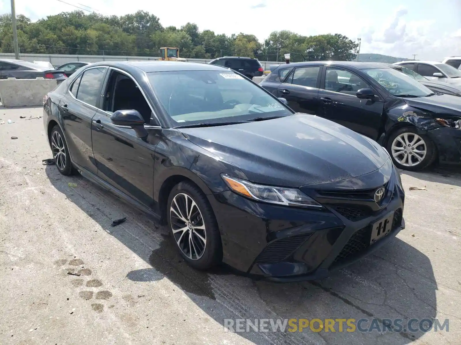 1 Photograph of a damaged car 4T1B11HK4KU189499 TOYOTA CAMRY 2019