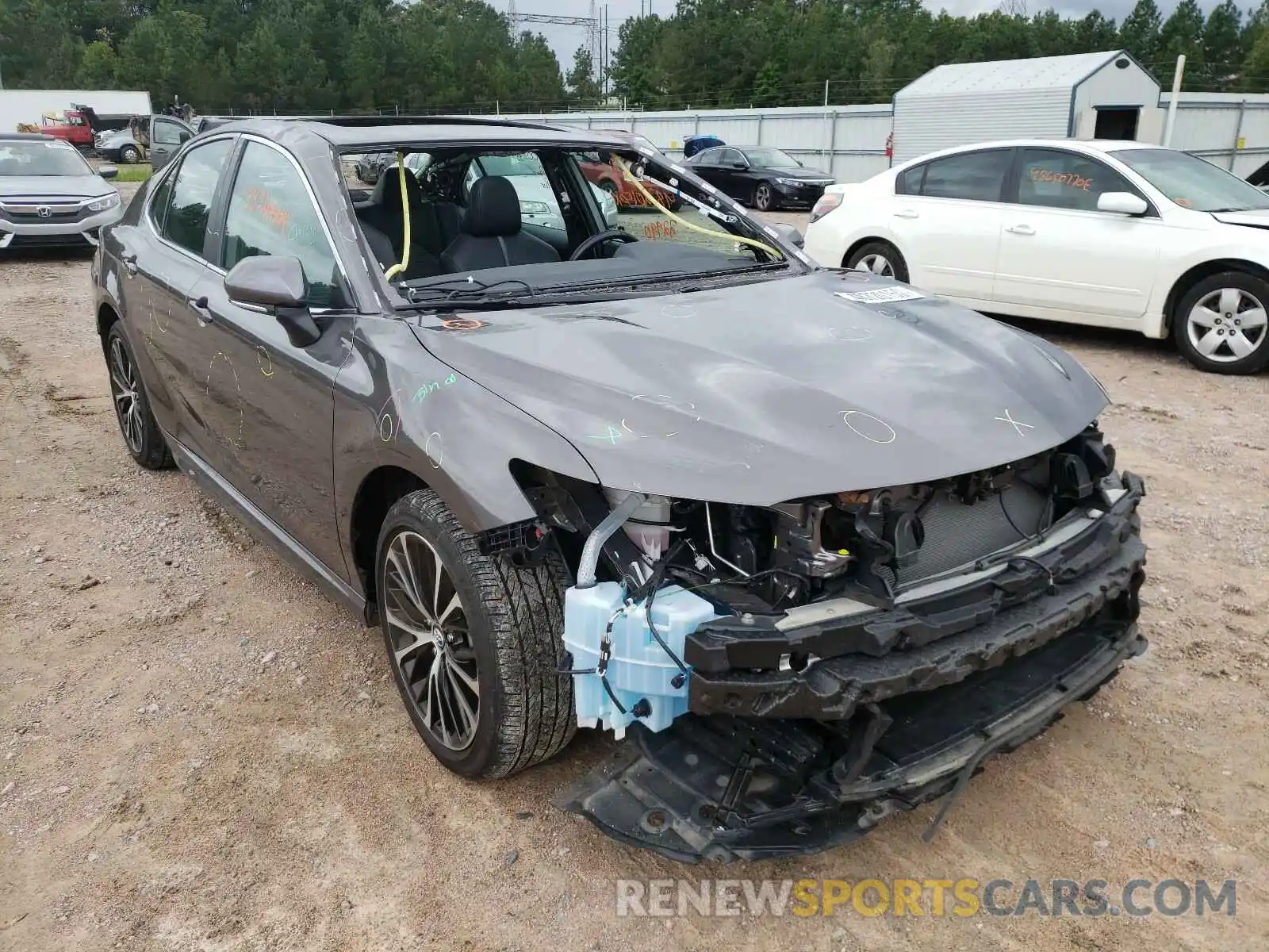 1 Photograph of a damaged car 4T1B11HK4KU190720 TOYOTA CAMRY 2019