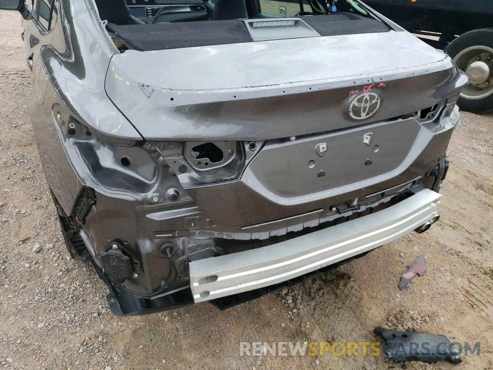 9 Photograph of a damaged car 4T1B11HK4KU190720 TOYOTA CAMRY 2019