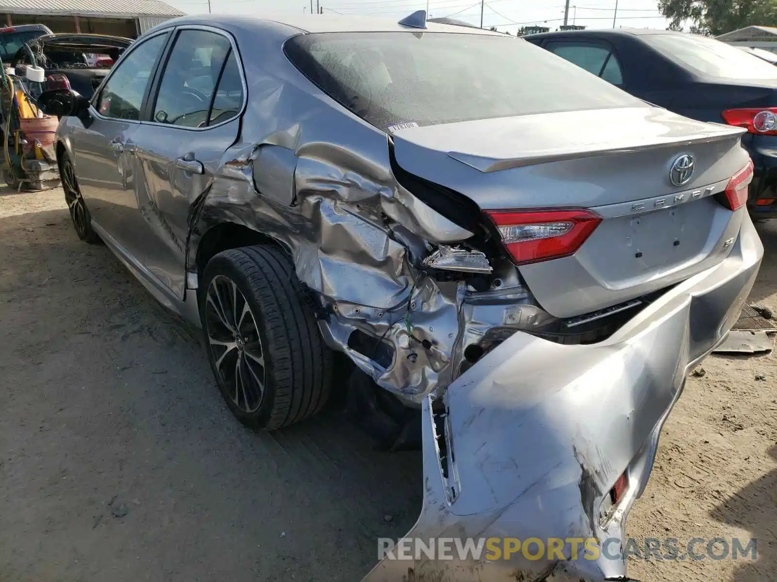 3 Photograph of a damaged car 4T1B11HK4KU194136 TOYOTA CAMRY 2019