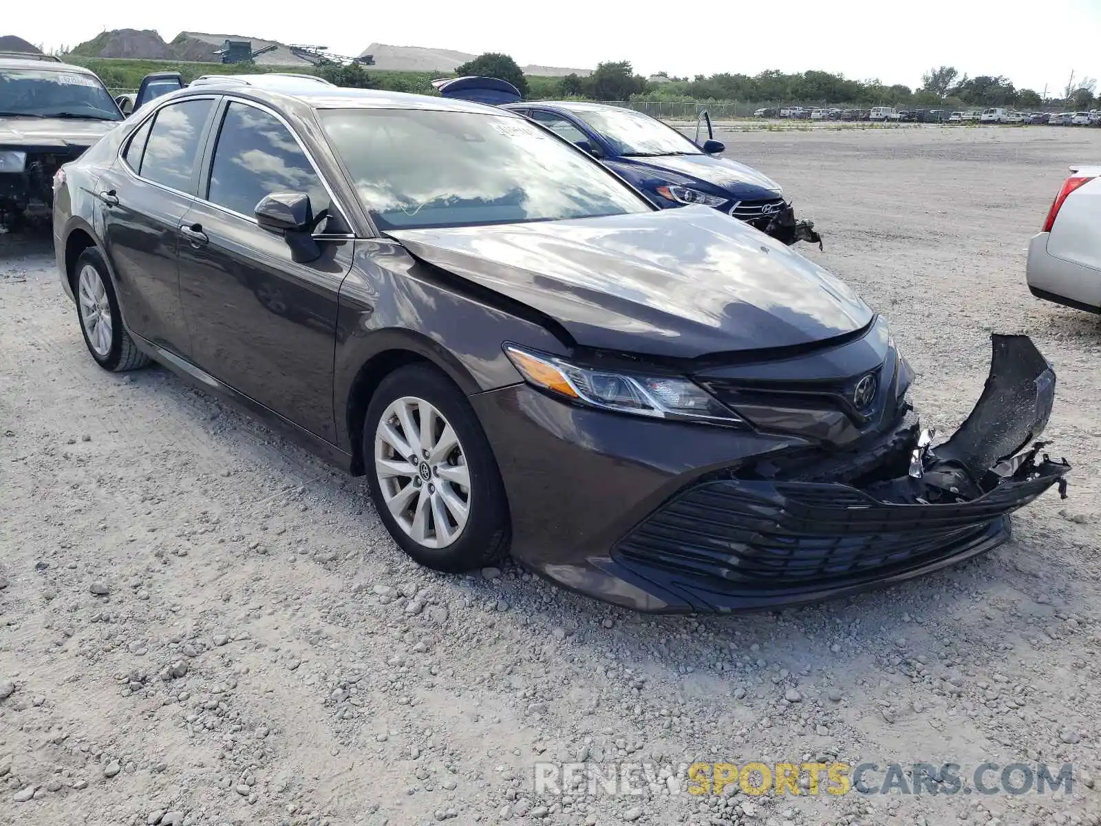 1 Photograph of a damaged car 4T1B11HK4KU194329 TOYOTA CAMRY 2019