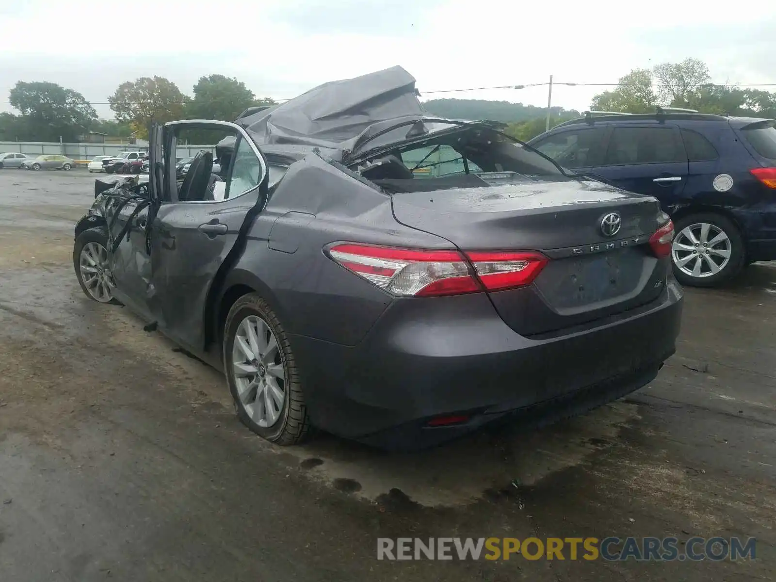 3 Photograph of a damaged car 4T1B11HK4KU195898 TOYOTA CAMRY 2019