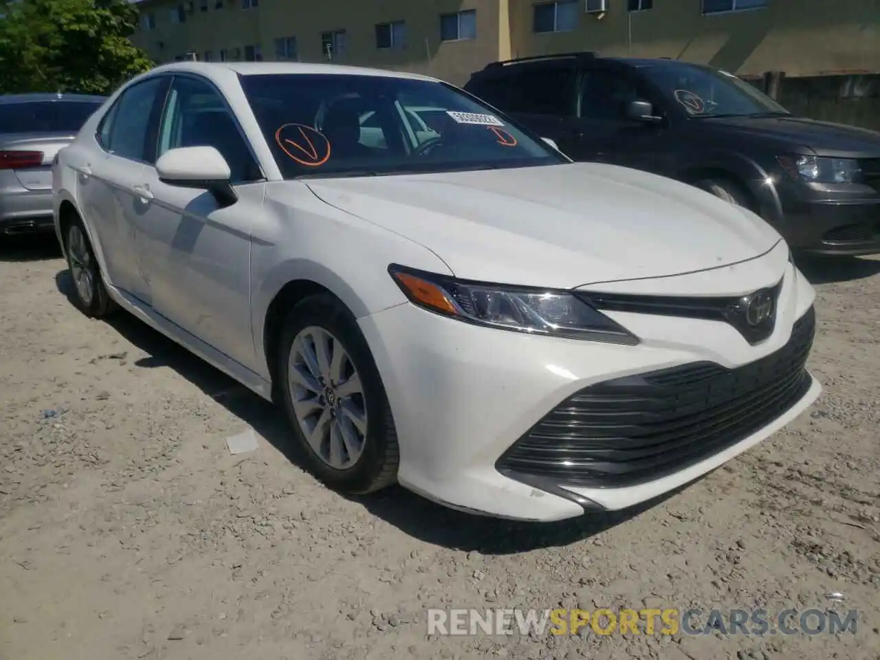 1 Photograph of a damaged car 4T1B11HK4KU197649 TOYOTA CAMRY 2019