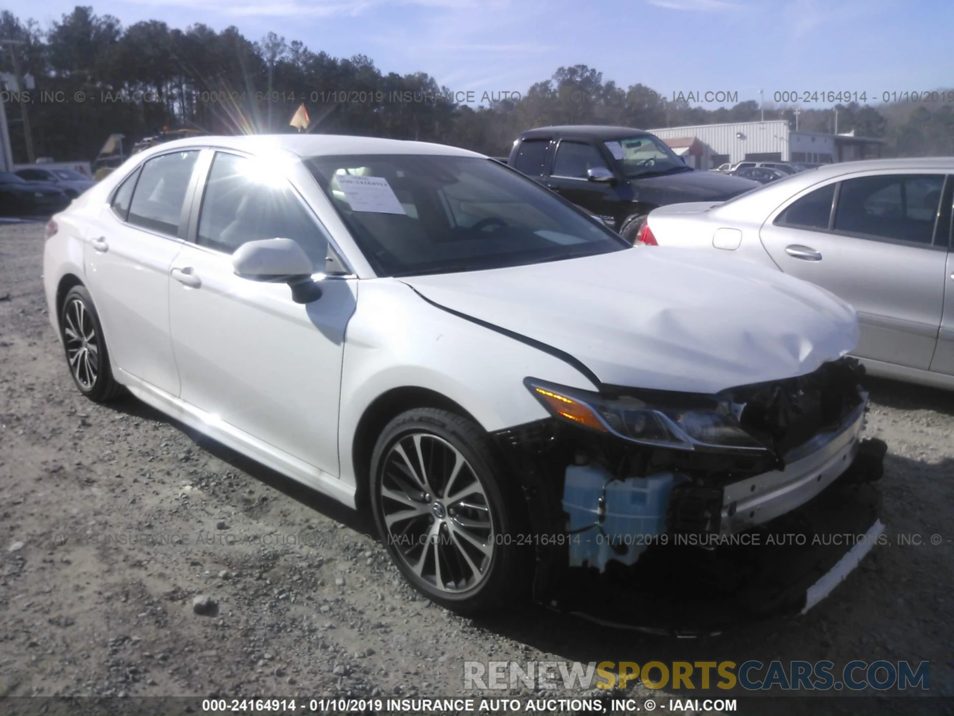 1 Photograph of a damaged car 4T1B11HK4KU197747 TOYOTA CAMRY 2019