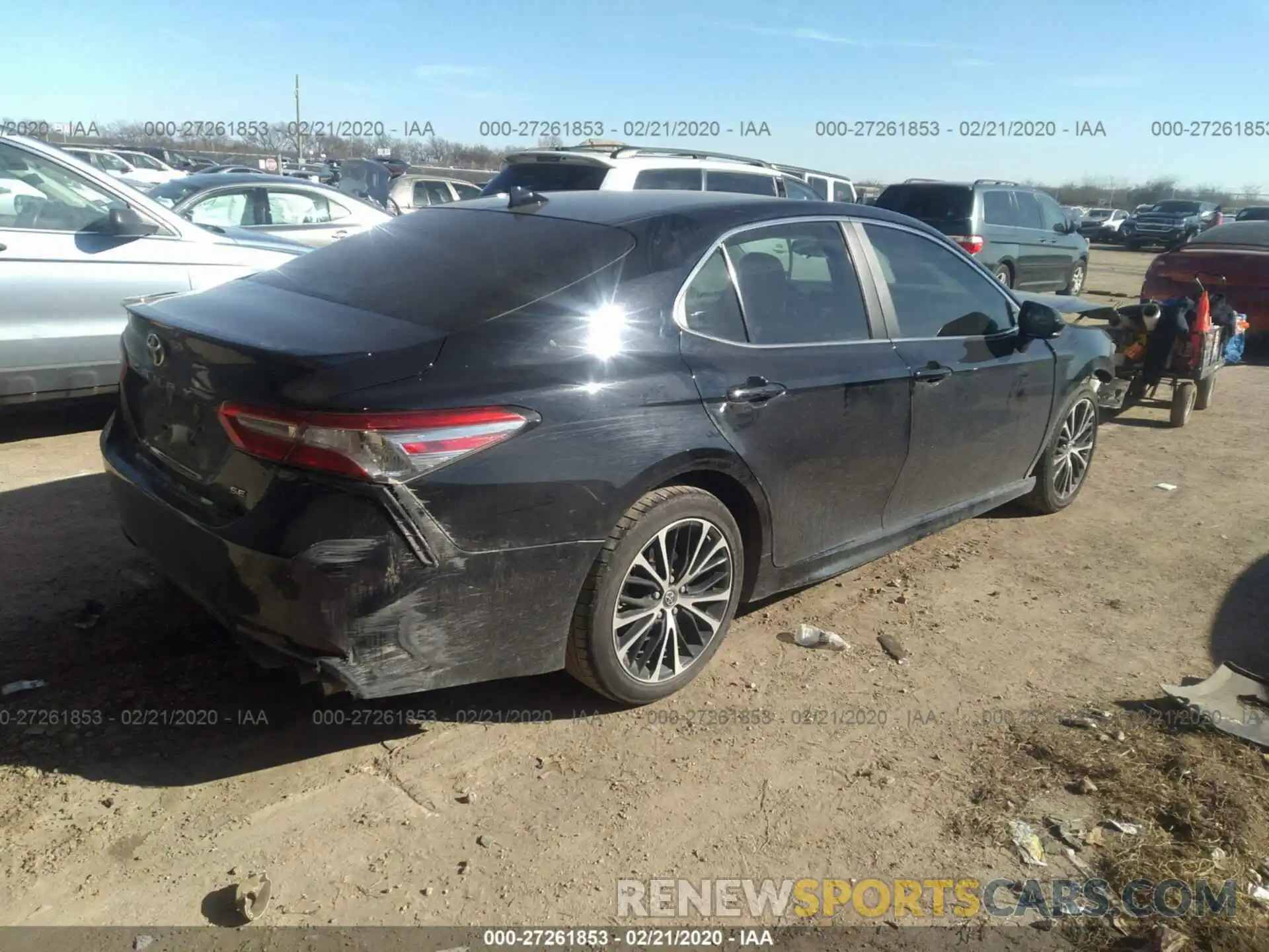 4 Photograph of a damaged car 4T1B11HK4KU198431 TOYOTA CAMRY 2019