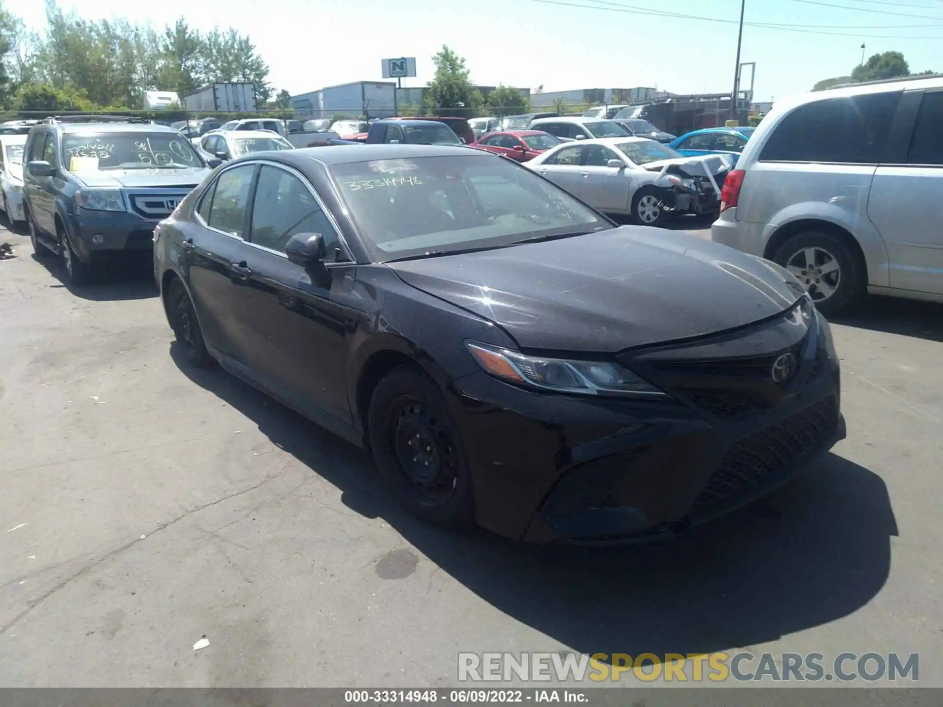 1 Photograph of a damaged car 4T1B11HK4KU198817 TOYOTA CAMRY 2019