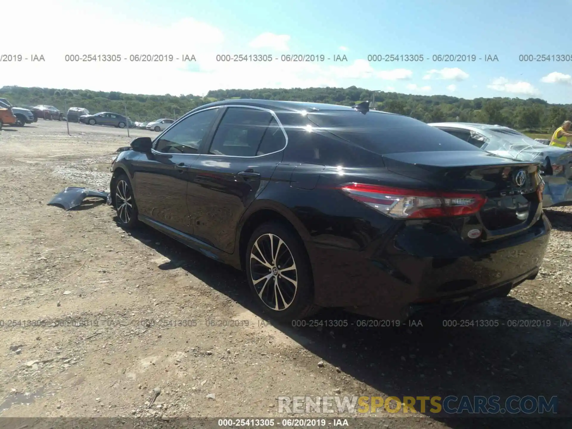 3 Photograph of a damaged car 4T1B11HK4KU199031 TOYOTA CAMRY 2019