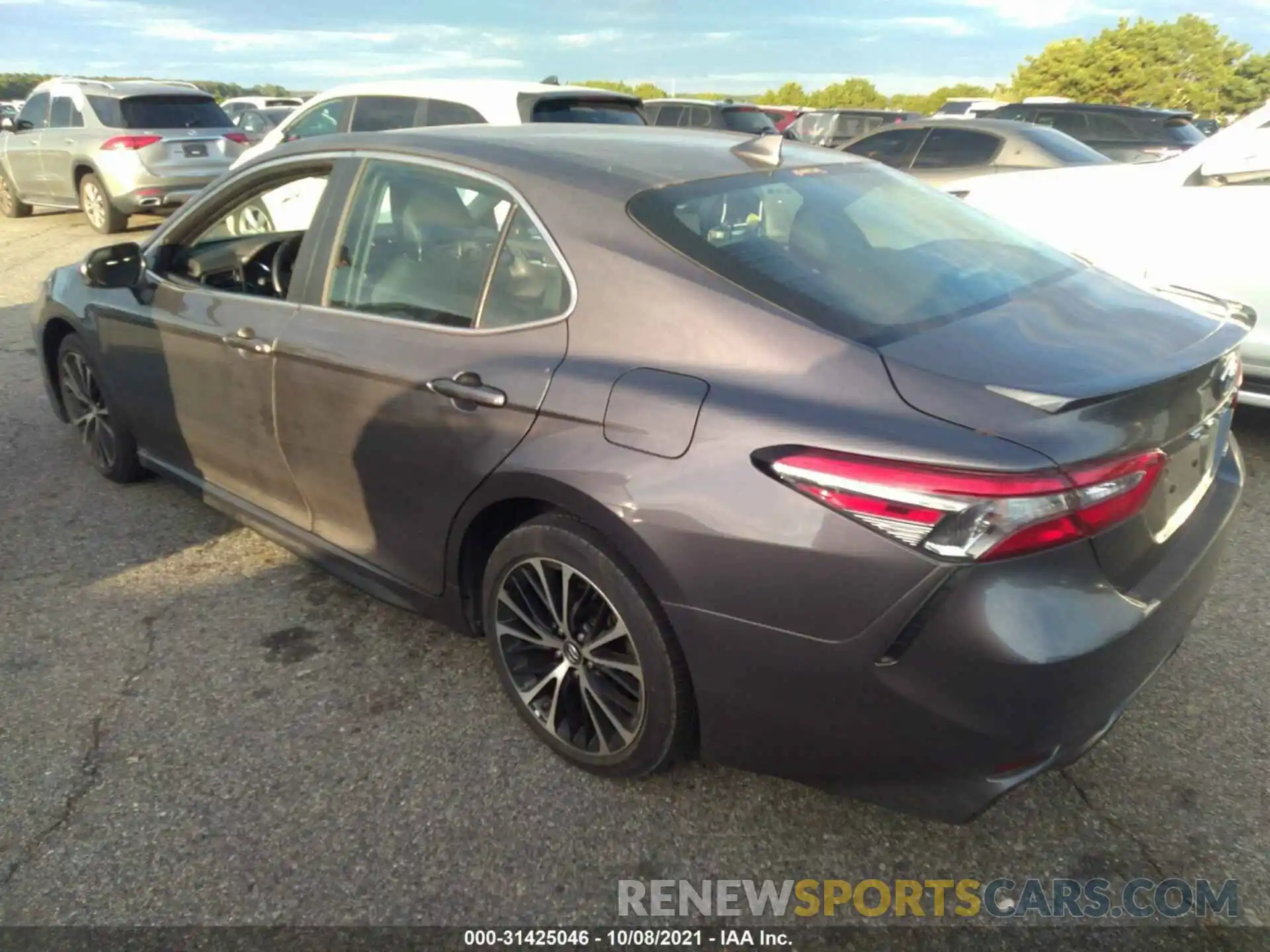 3 Photograph of a damaged car 4T1B11HK4KU200260 TOYOTA CAMRY 2019