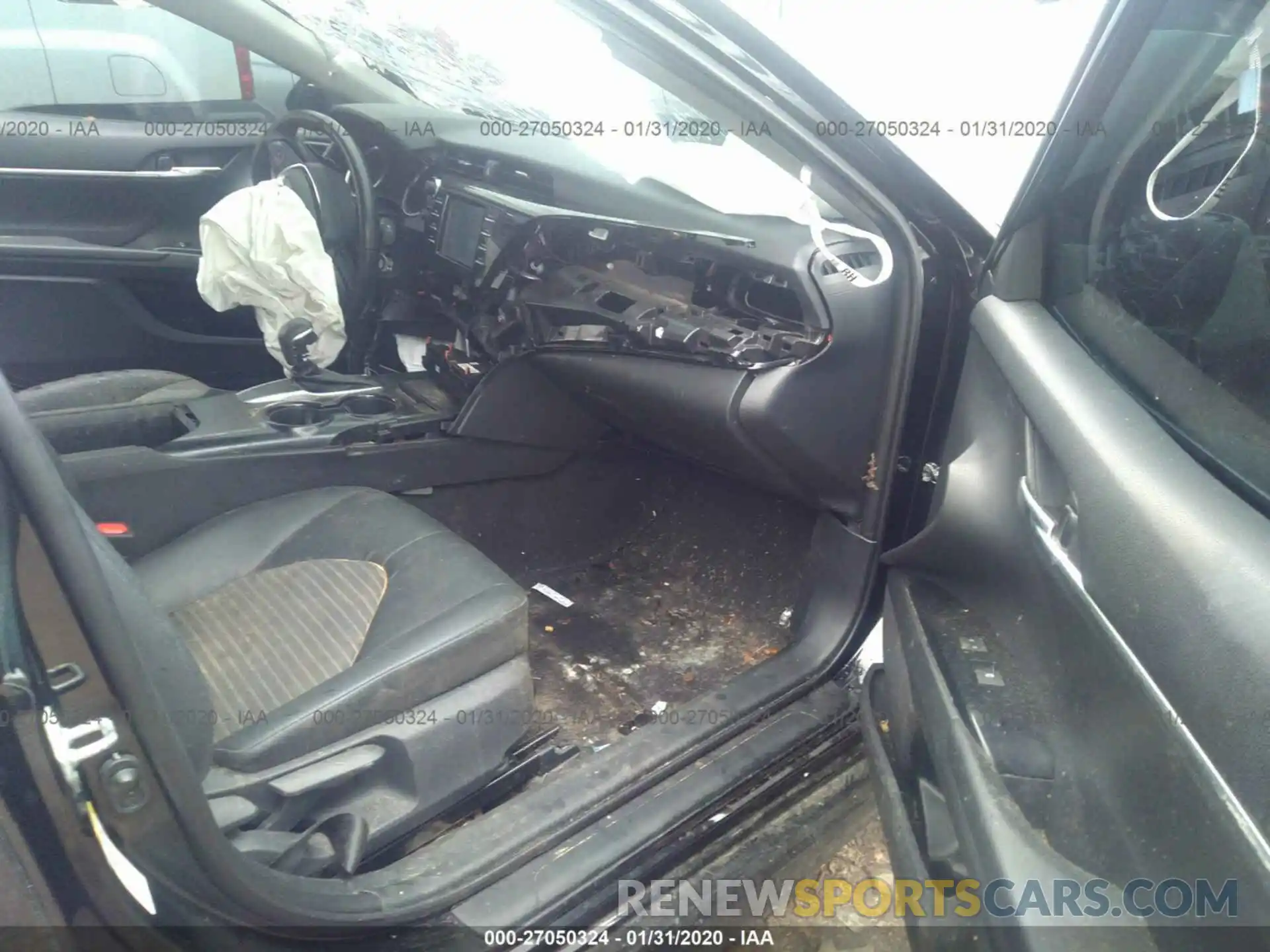 5 Photograph of a damaged car 4T1B11HK4KU200789 TOYOTA CAMRY 2019