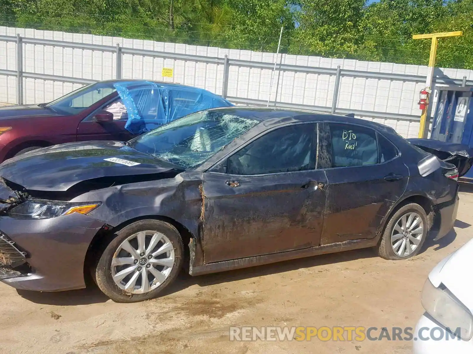 9 Photograph of a damaged car 4T1B11HK4KU200890 TOYOTA CAMRY 2019