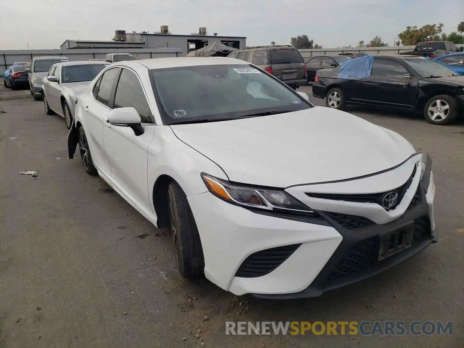 1 Photograph of a damaged car 4T1B11HK4KU201280 TOYOTA CAMRY 2019