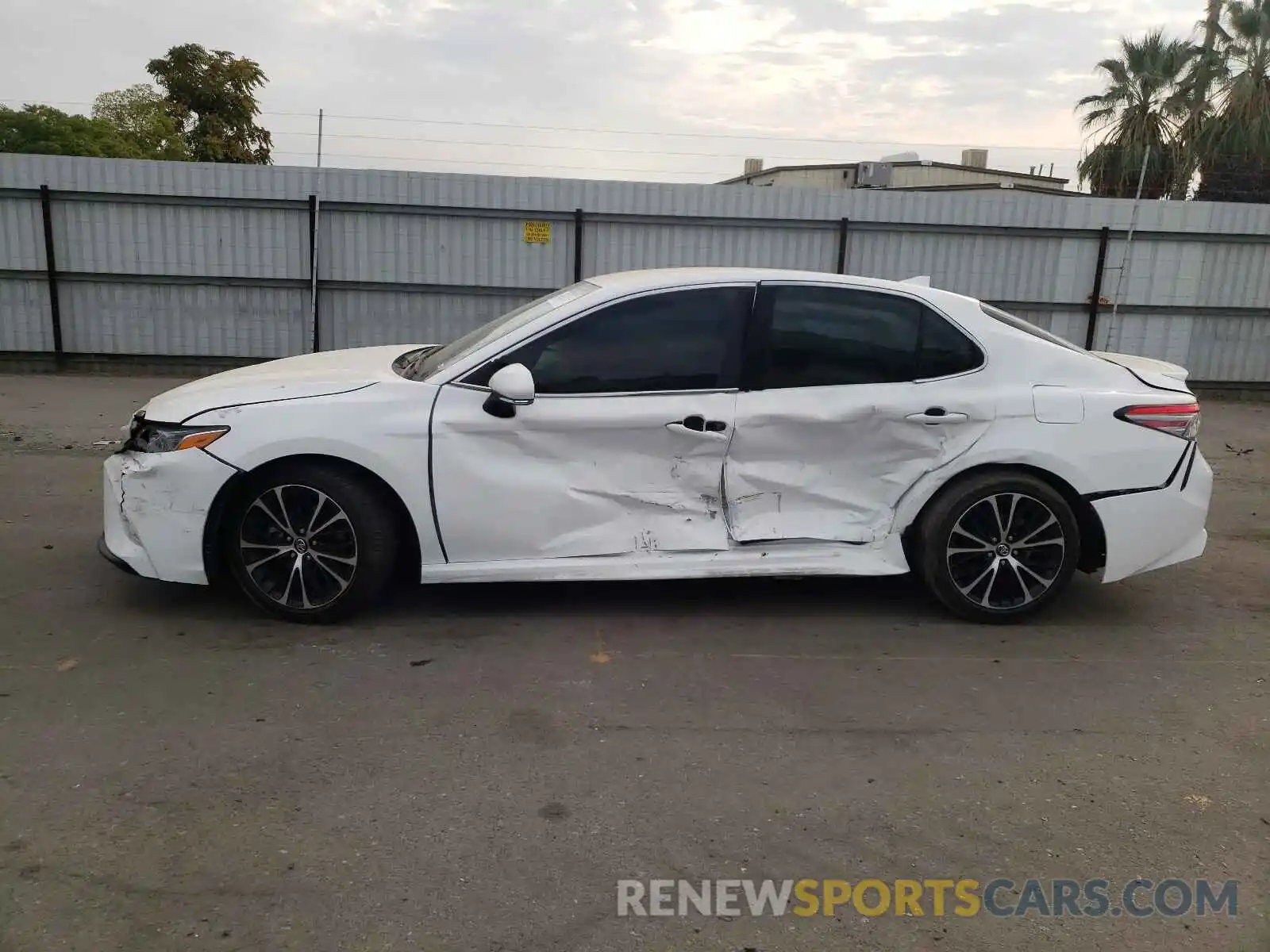 9 Photograph of a damaged car 4T1B11HK4KU201280 TOYOTA CAMRY 2019