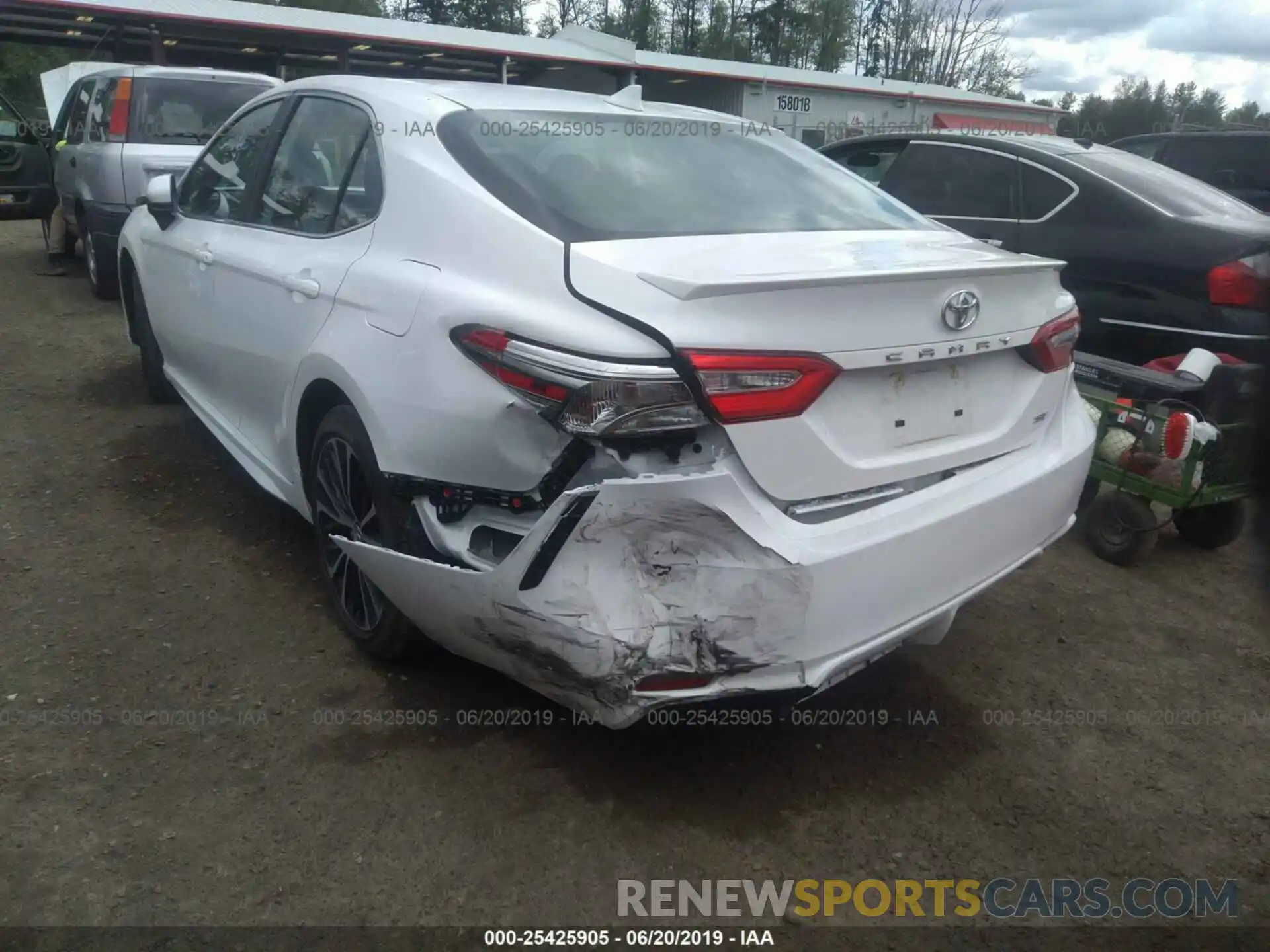 3 Photograph of a damaged car 4T1B11HK4KU201943 TOYOTA CAMRY 2019