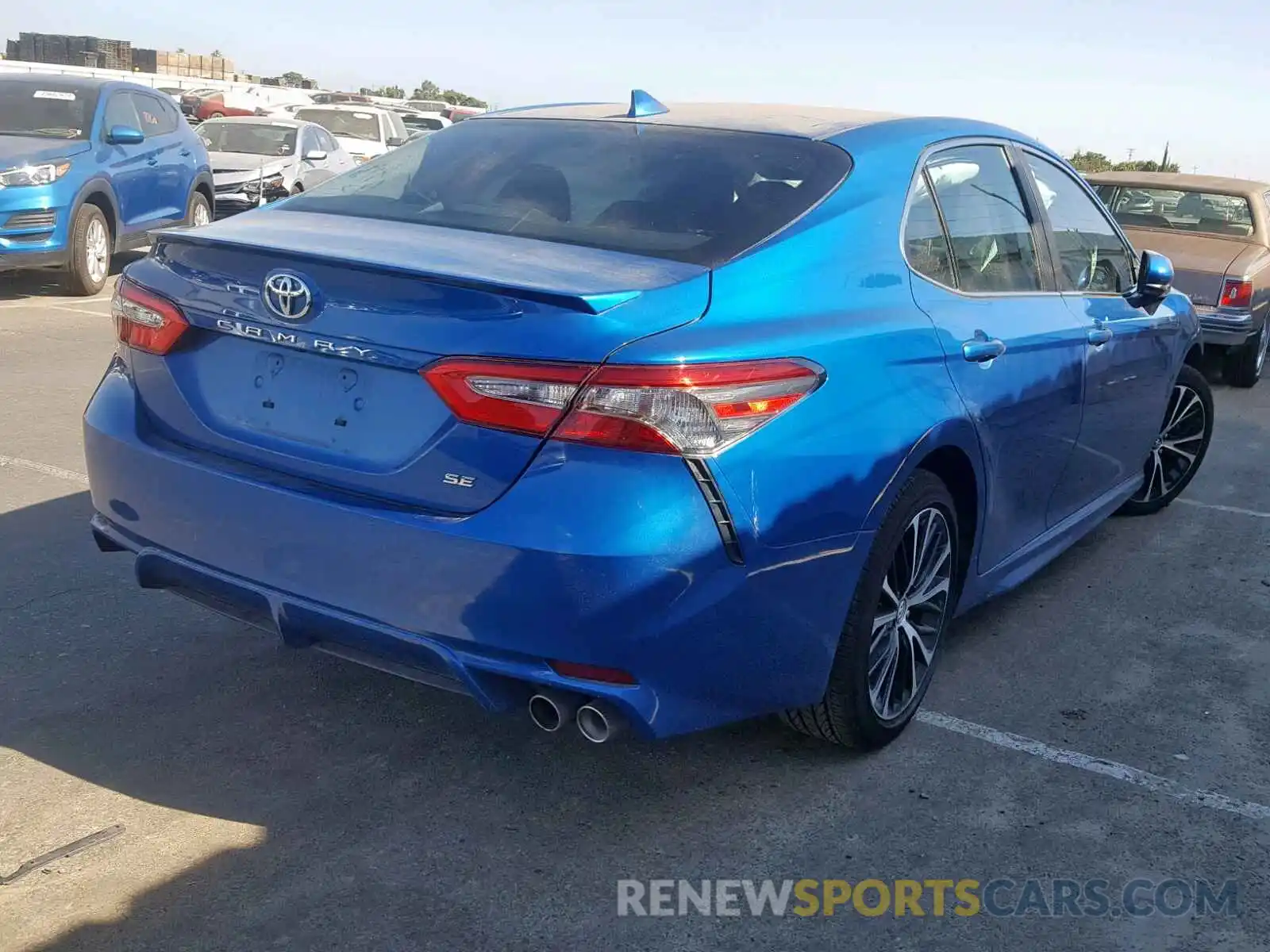 4 Photograph of a damaged car 4T1B11HK4KU202977 TOYOTA CAMRY 2019