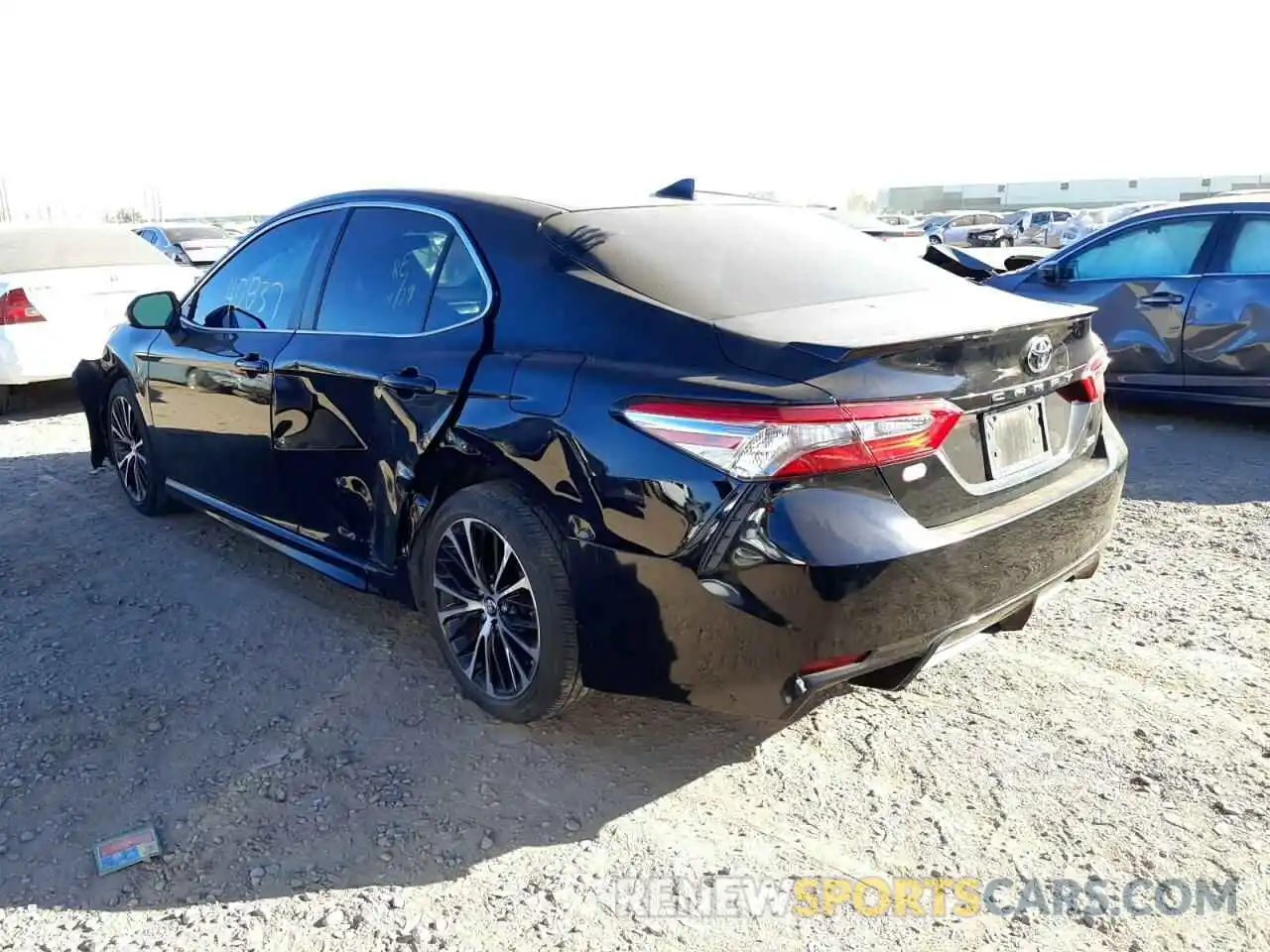 3 Photograph of a damaged car 4T1B11HK4KU203319 TOYOTA CAMRY 2019