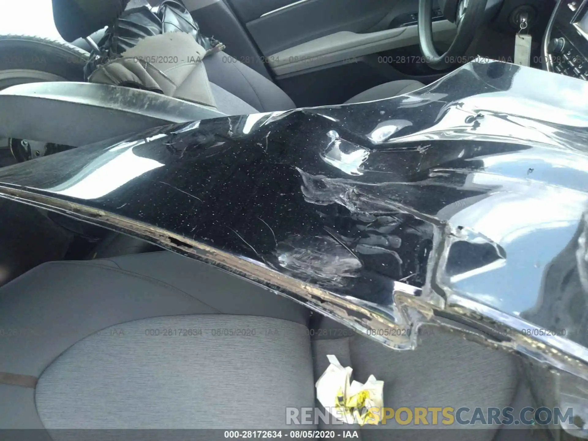 12 Photograph of a damaged car 4T1B11HK4KU205216 TOYOTA CAMRY 2019