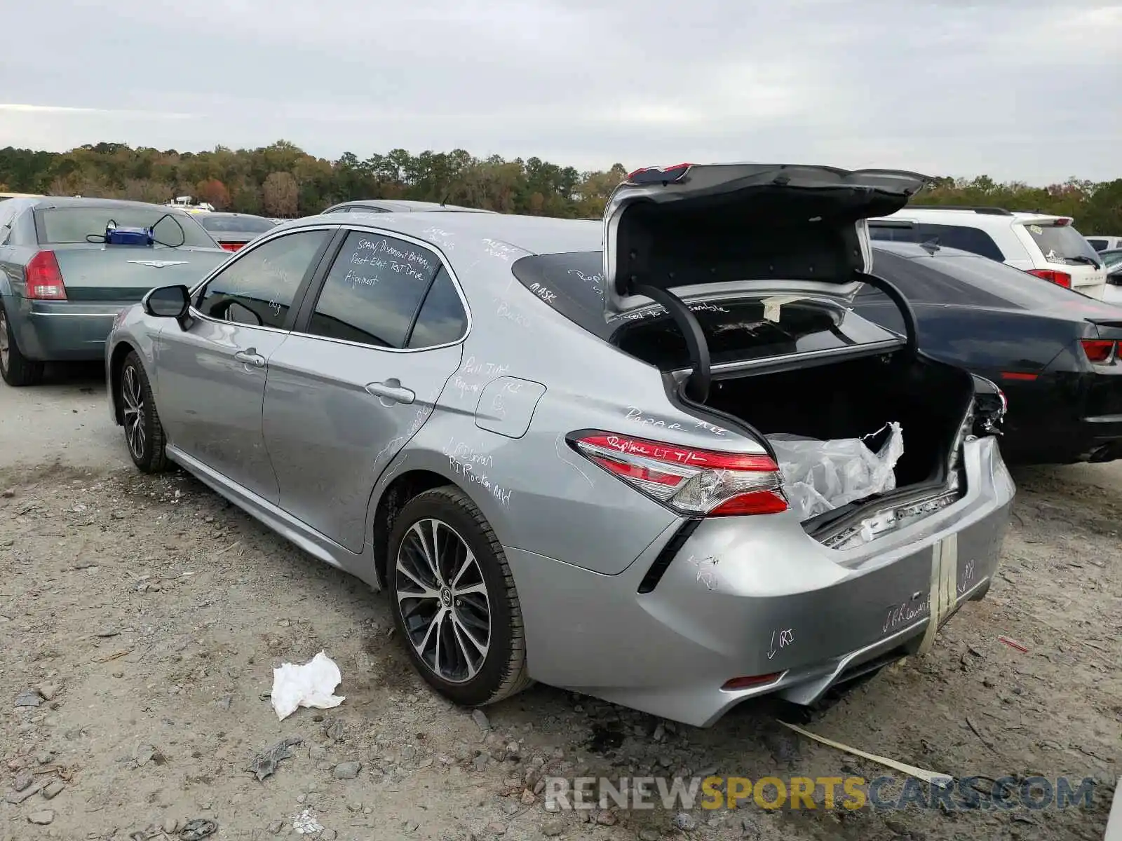 3 Photograph of a damaged car 4T1B11HK4KU205443 TOYOTA CAMRY 2019