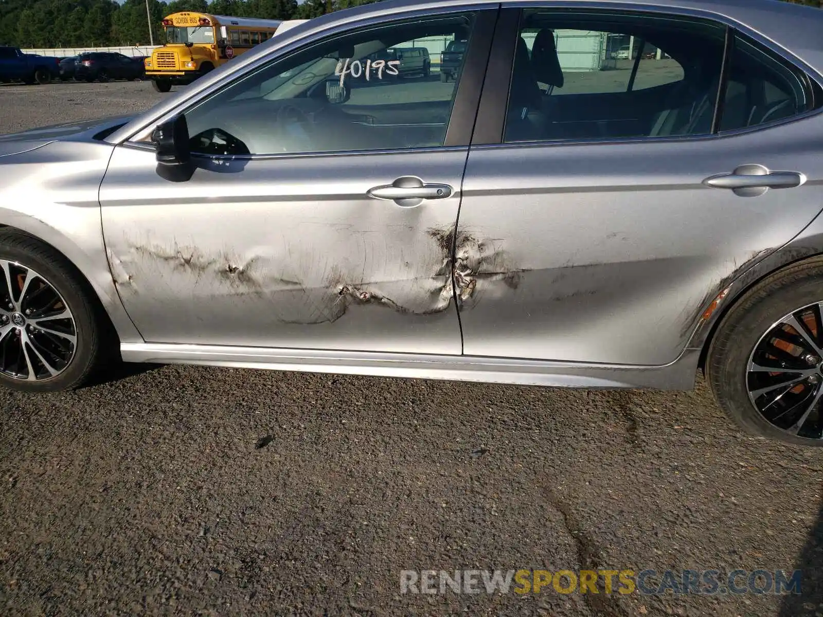 9 Photograph of a damaged car 4T1B11HK4KU206785 TOYOTA CAMRY 2019