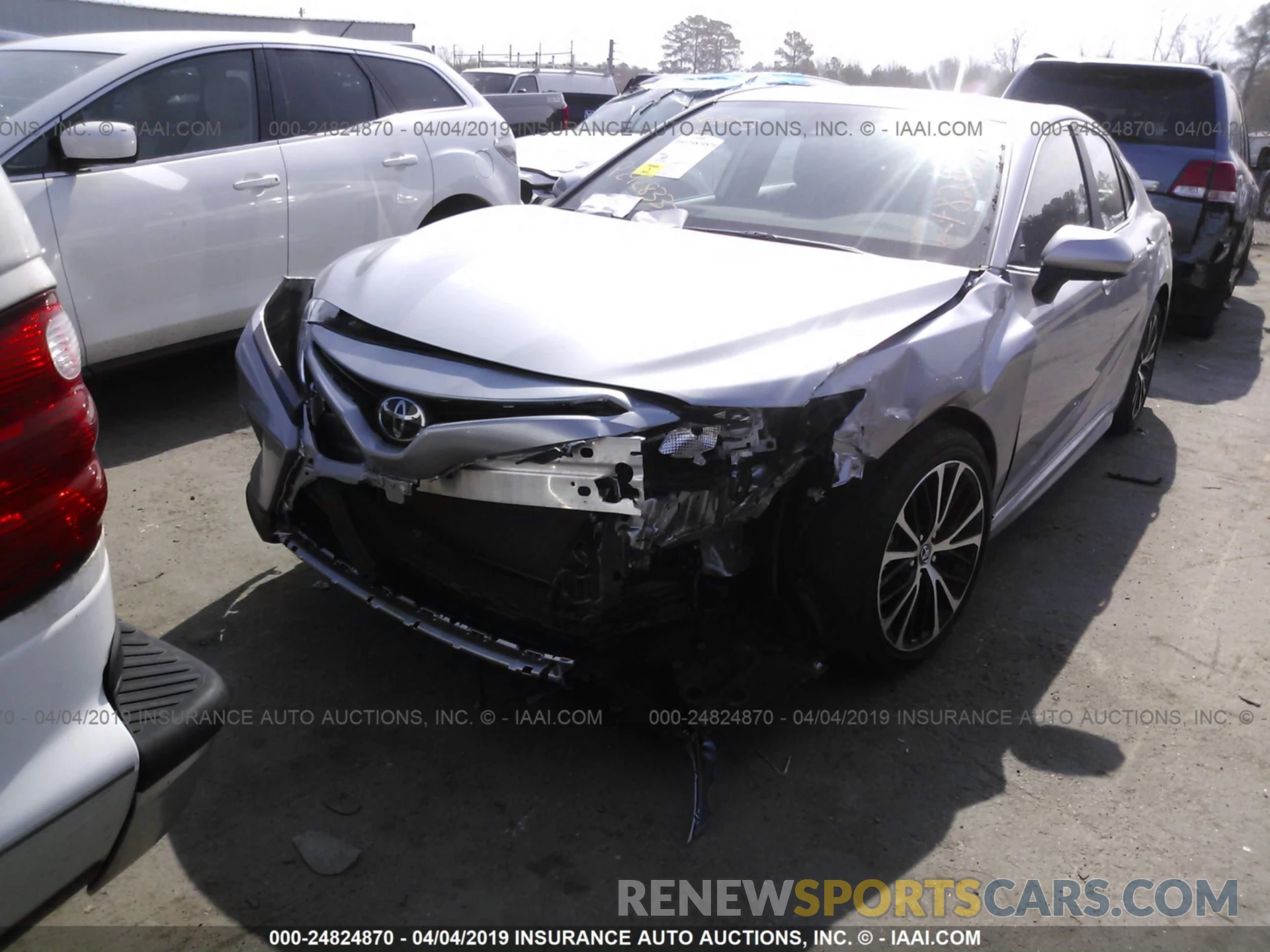 6 Photograph of a damaged car 4T1B11HK4KU206818 TOYOTA CAMRY 2019