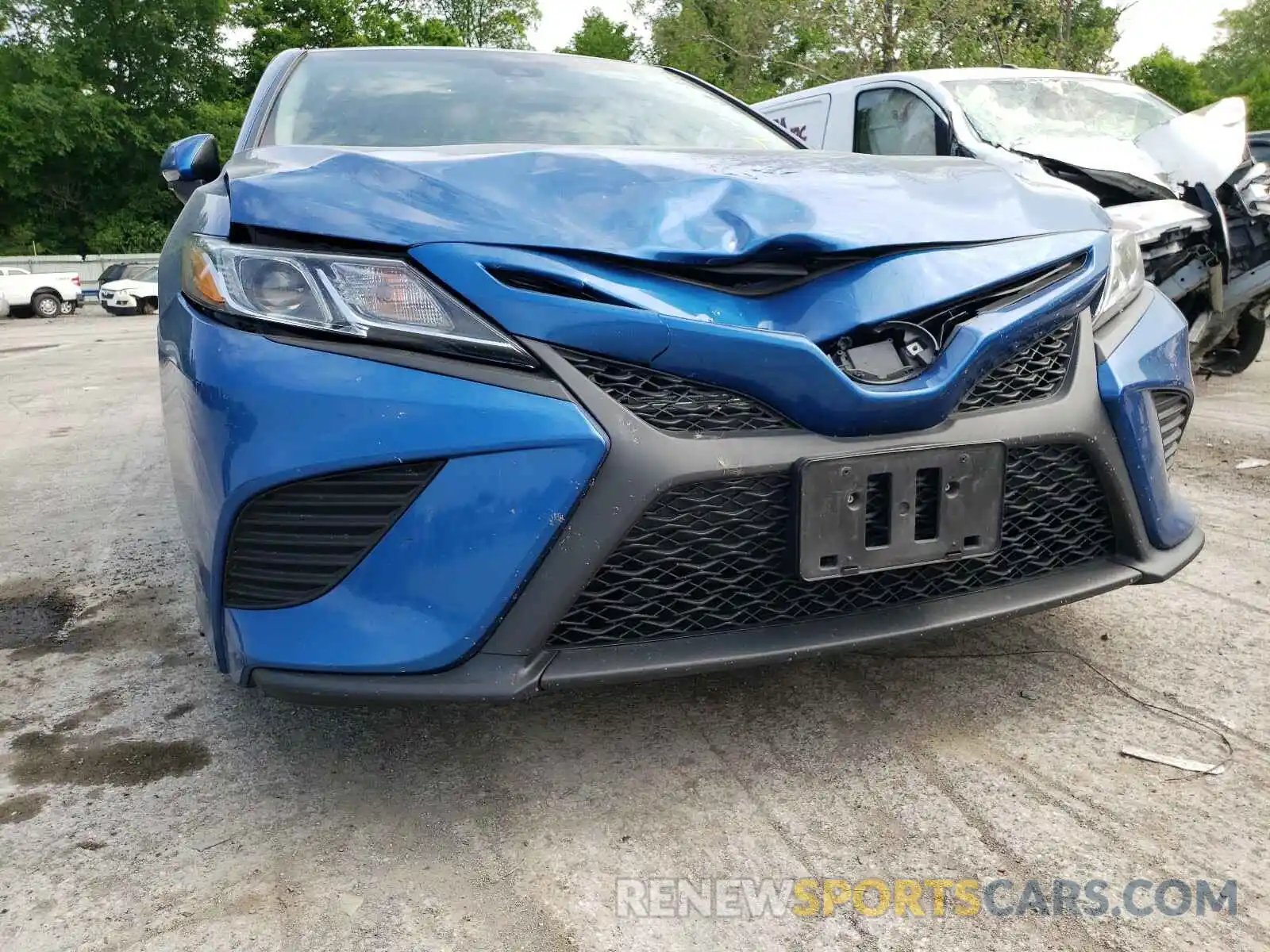 9 Photograph of a damaged car 4T1B11HK4KU206849 TOYOTA CAMRY 2019