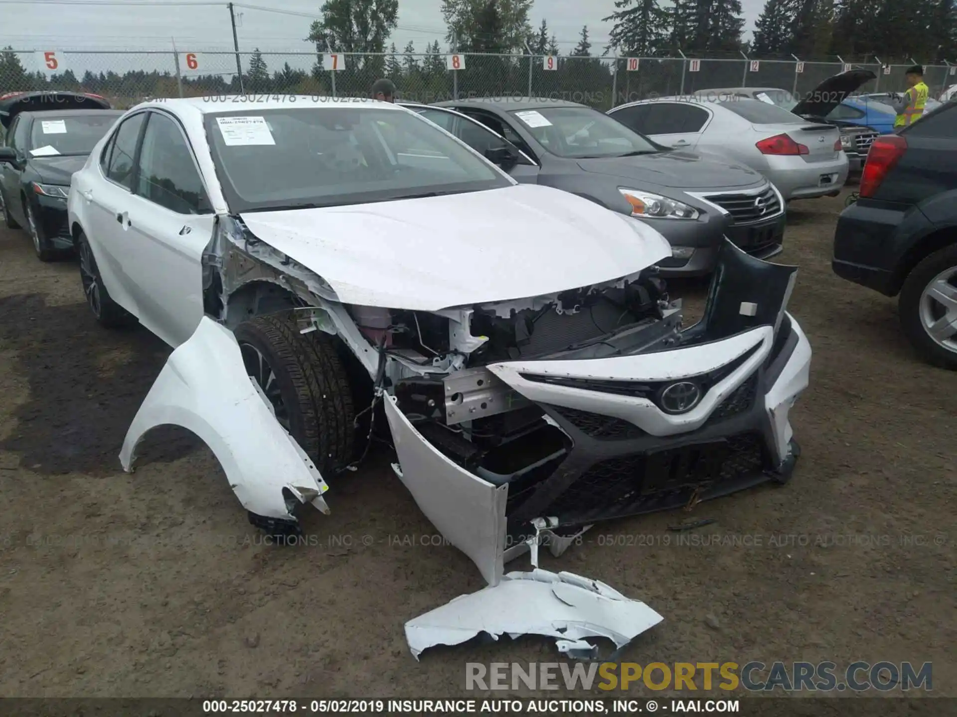 1 Photograph of a damaged car 4T1B11HK4KU209816 TOYOTA CAMRY 2019