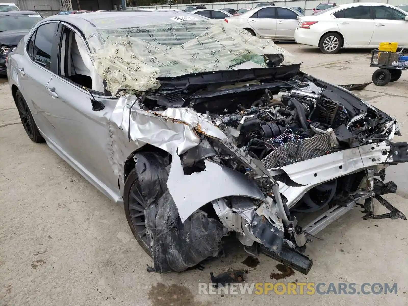 9 Photograph of a damaged car 4T1B11HK4KU211159 TOYOTA CAMRY 2019