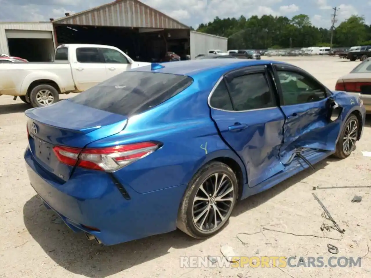 4 Photograph of a damaged car 4T1B11HK4KU211663 TOYOTA CAMRY 2019