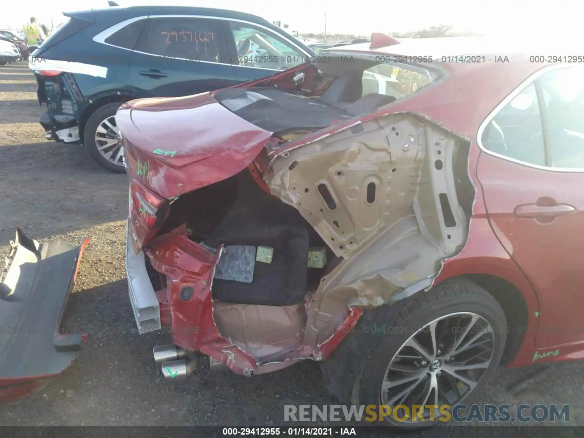 6 Photograph of a damaged car 4T1B11HK4KU211825 TOYOTA CAMRY 2019