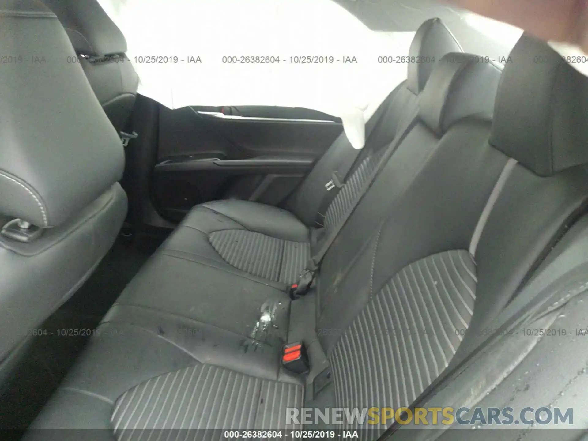 8 Photograph of a damaged car 4T1B11HK4KU215650 TOYOTA CAMRY 2019