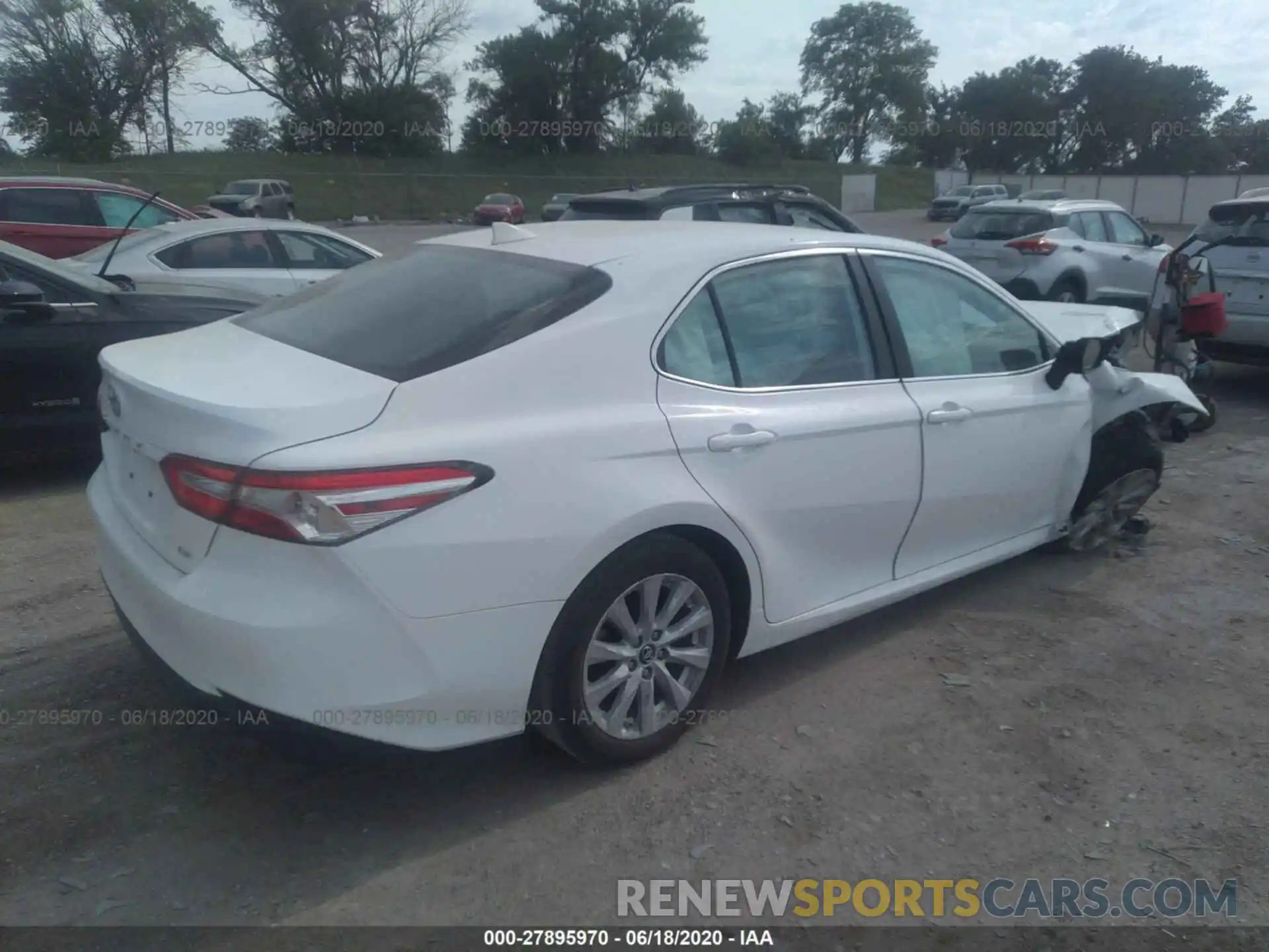 4 Photograph of a damaged car 4T1B11HK4KU215812 TOYOTA CAMRY 2019