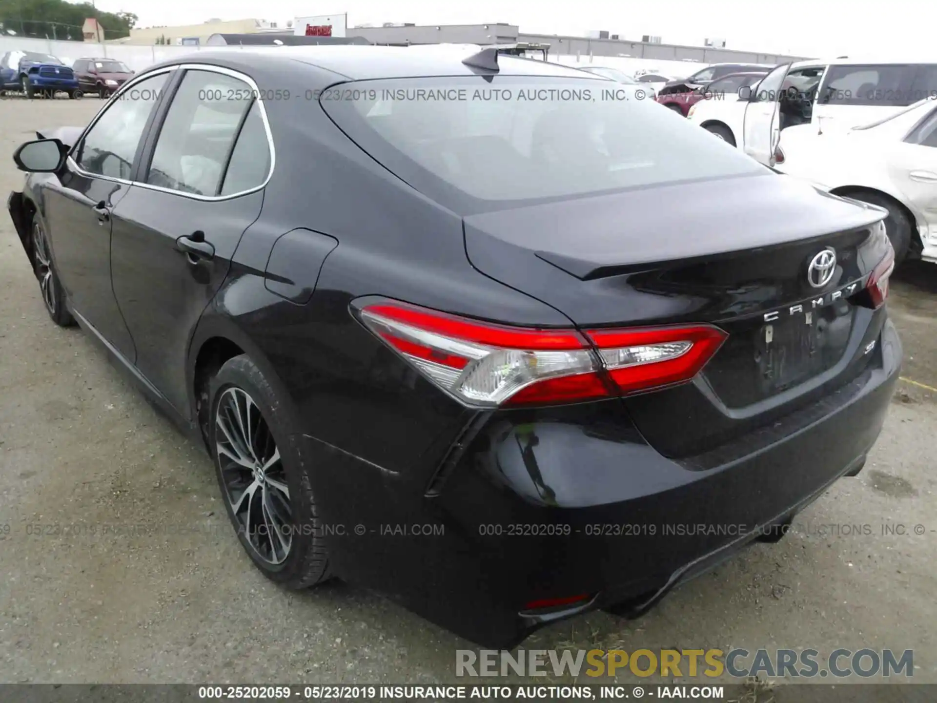 3 Photograph of a damaged car 4T1B11HK4KU216412 TOYOTA CAMRY 2019