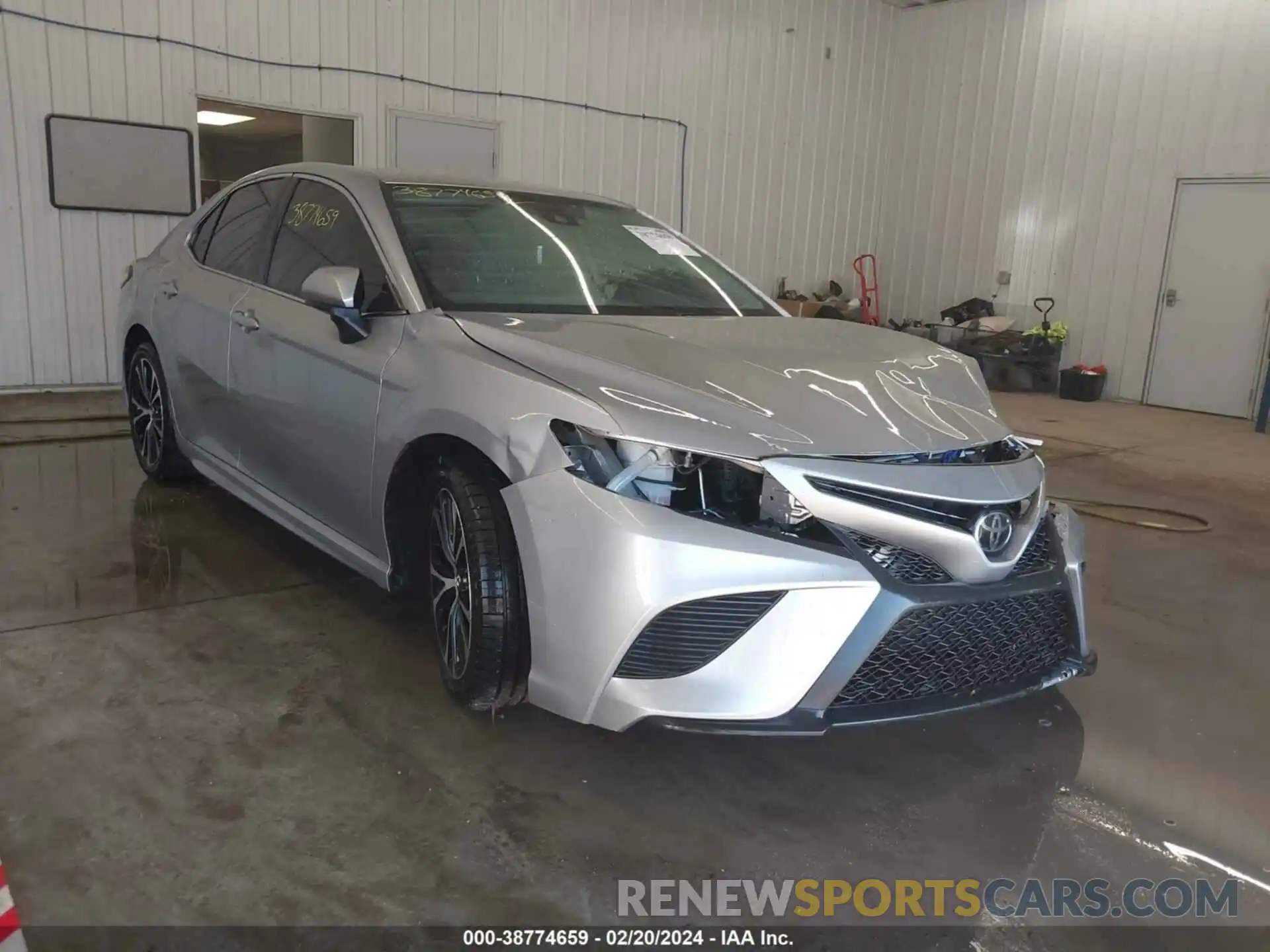 1 Photograph of a damaged car 4T1B11HK4KU216443 TOYOTA CAMRY 2019