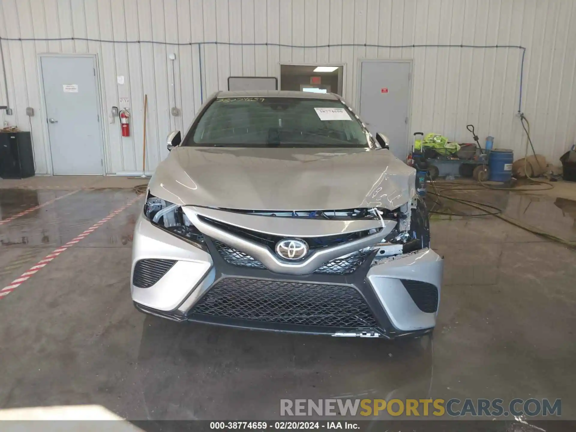 13 Photograph of a damaged car 4T1B11HK4KU216443 TOYOTA CAMRY 2019