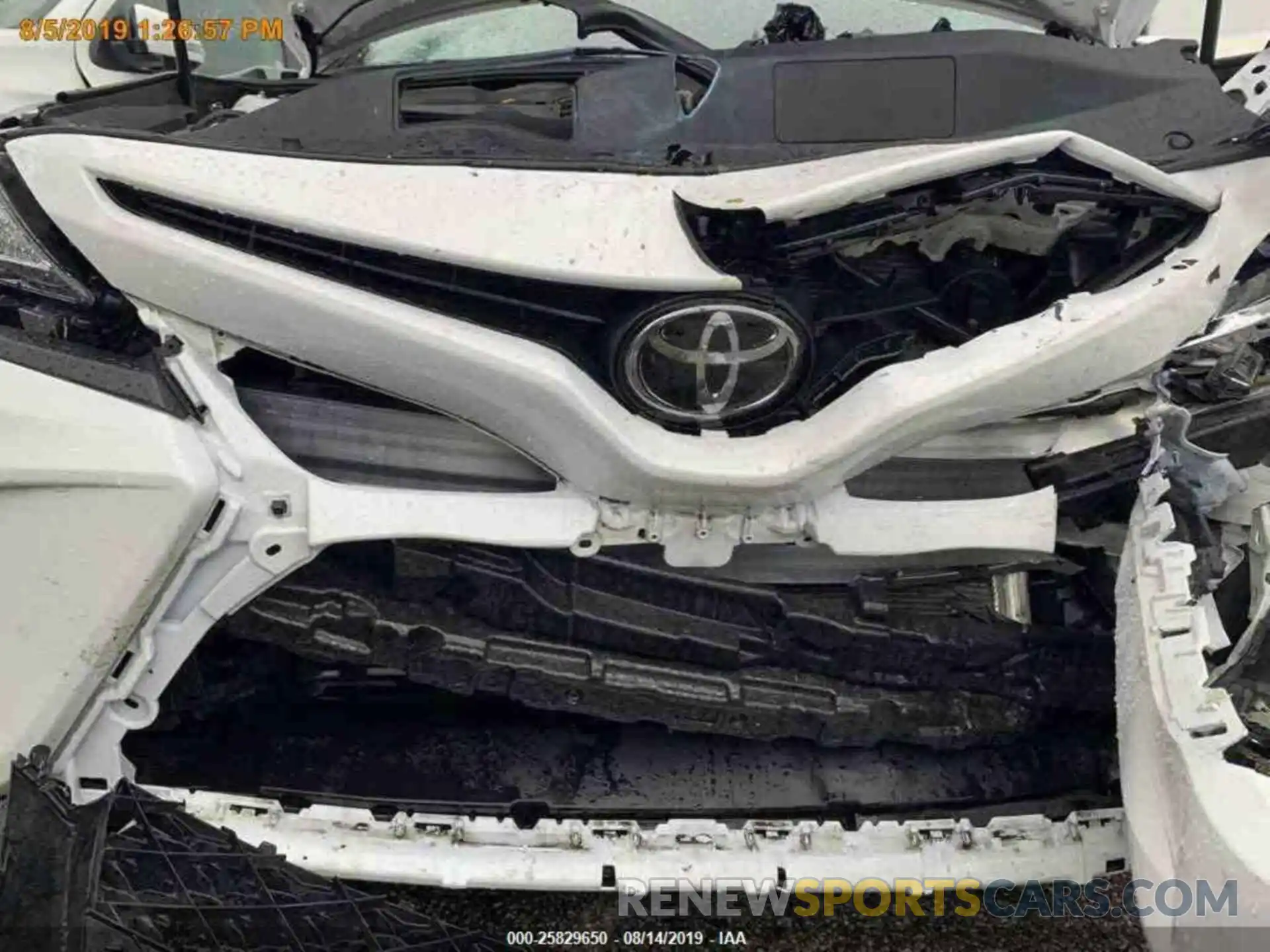 11 Photograph of a damaged car 4T1B11HK4KU216958 TOYOTA CAMRY 2019