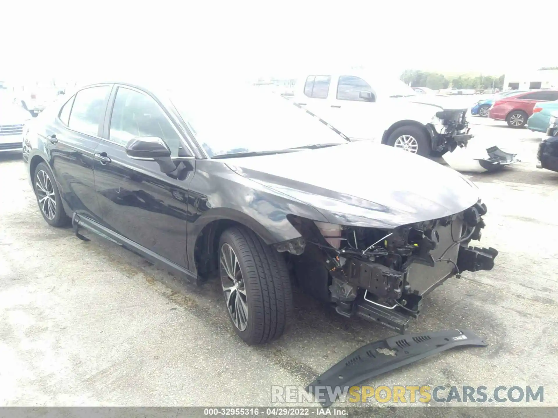 1 Photograph of a damaged car 4T1B11HK4KU220749 TOYOTA CAMRY 2019