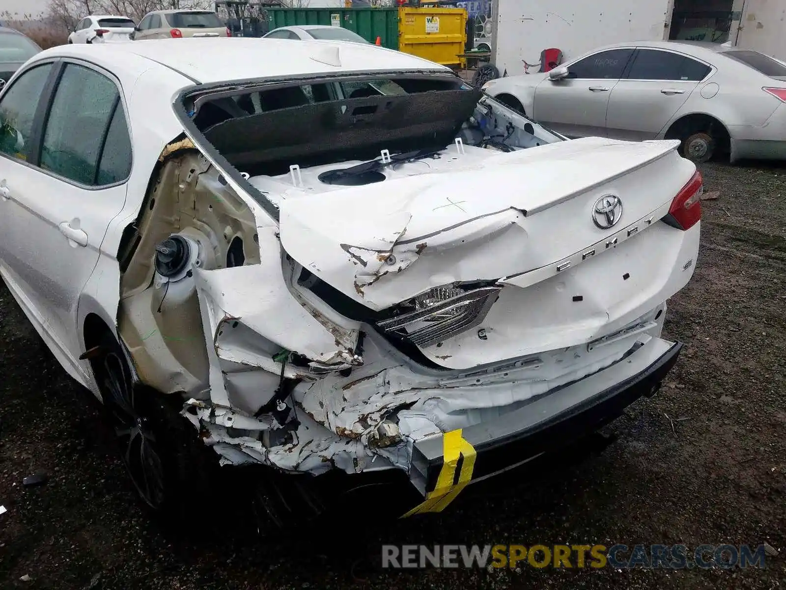 9 Photograph of a damaged car 4T1B11HK4KU221187 TOYOTA CAMRY 2019