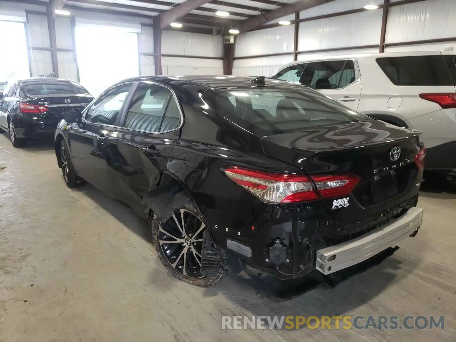 3 Photograph of a damaged car 4T1B11HK4KU221500 TOYOTA CAMRY 2019