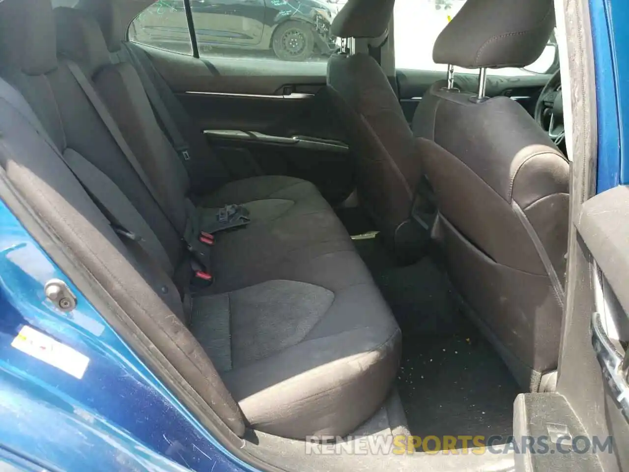 6 Photograph of a damaged car 4T1B11HK4KU221982 TOYOTA CAMRY 2019