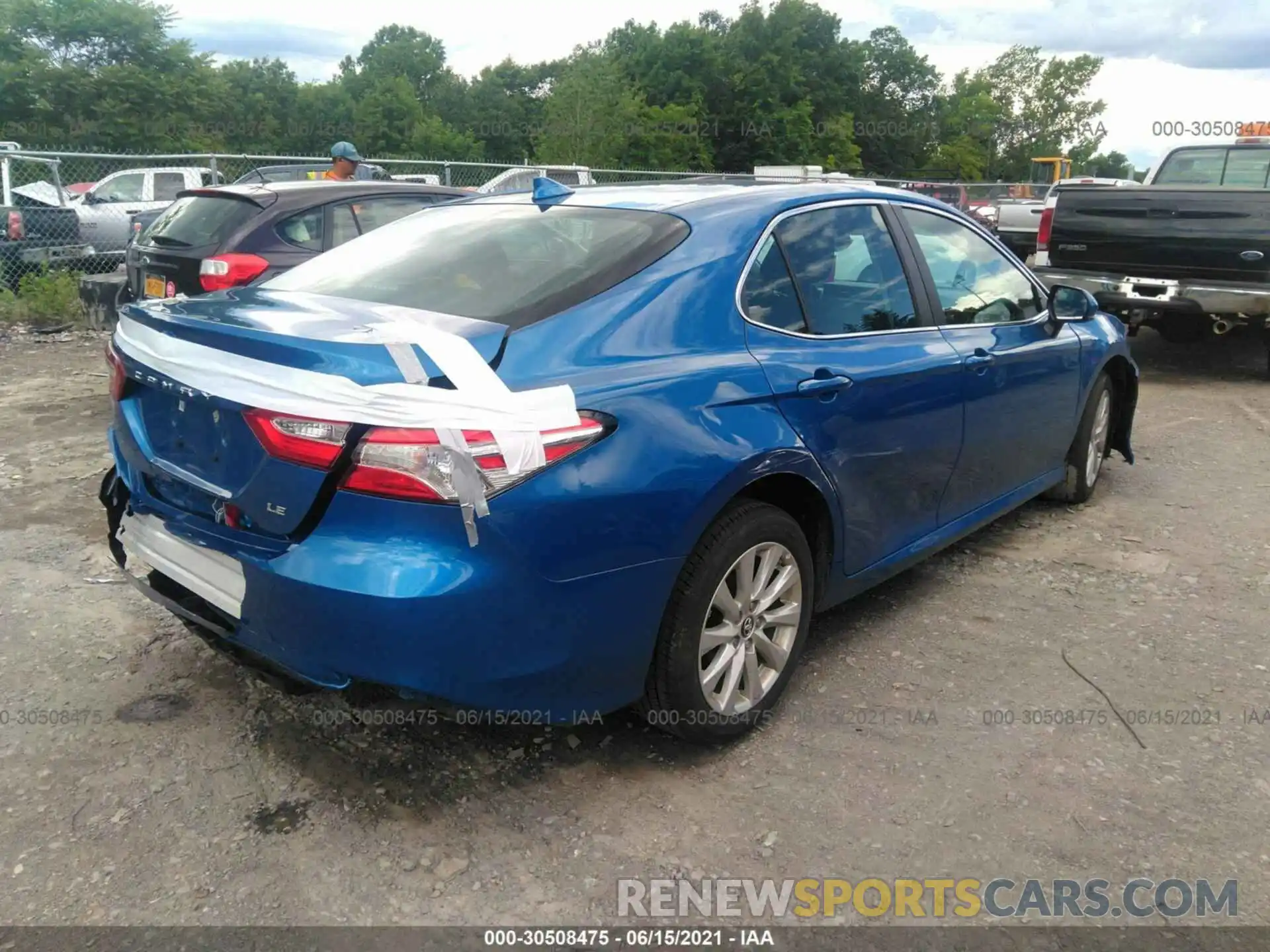 4 Photograph of a damaged car 4T1B11HK4KU223537 TOYOTA CAMRY 2019