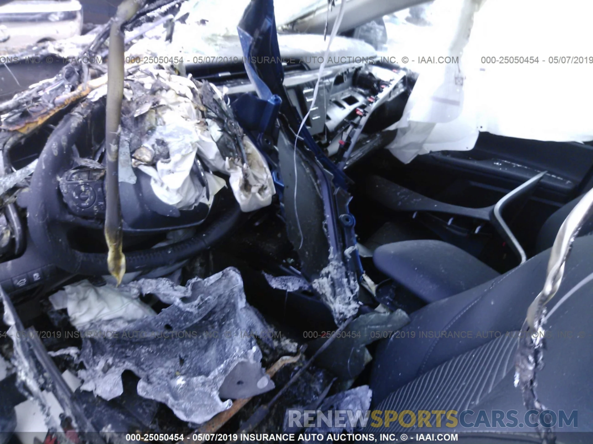 5 Photograph of a damaged car 4T1B11HK4KU224851 TOYOTA CAMRY 2019