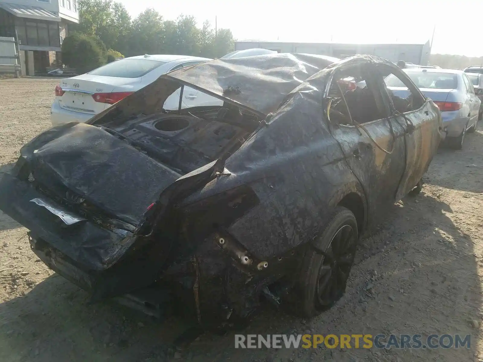 4 Photograph of a damaged car 4T1B11HK4KU226695 TOYOTA CAMRY 2019