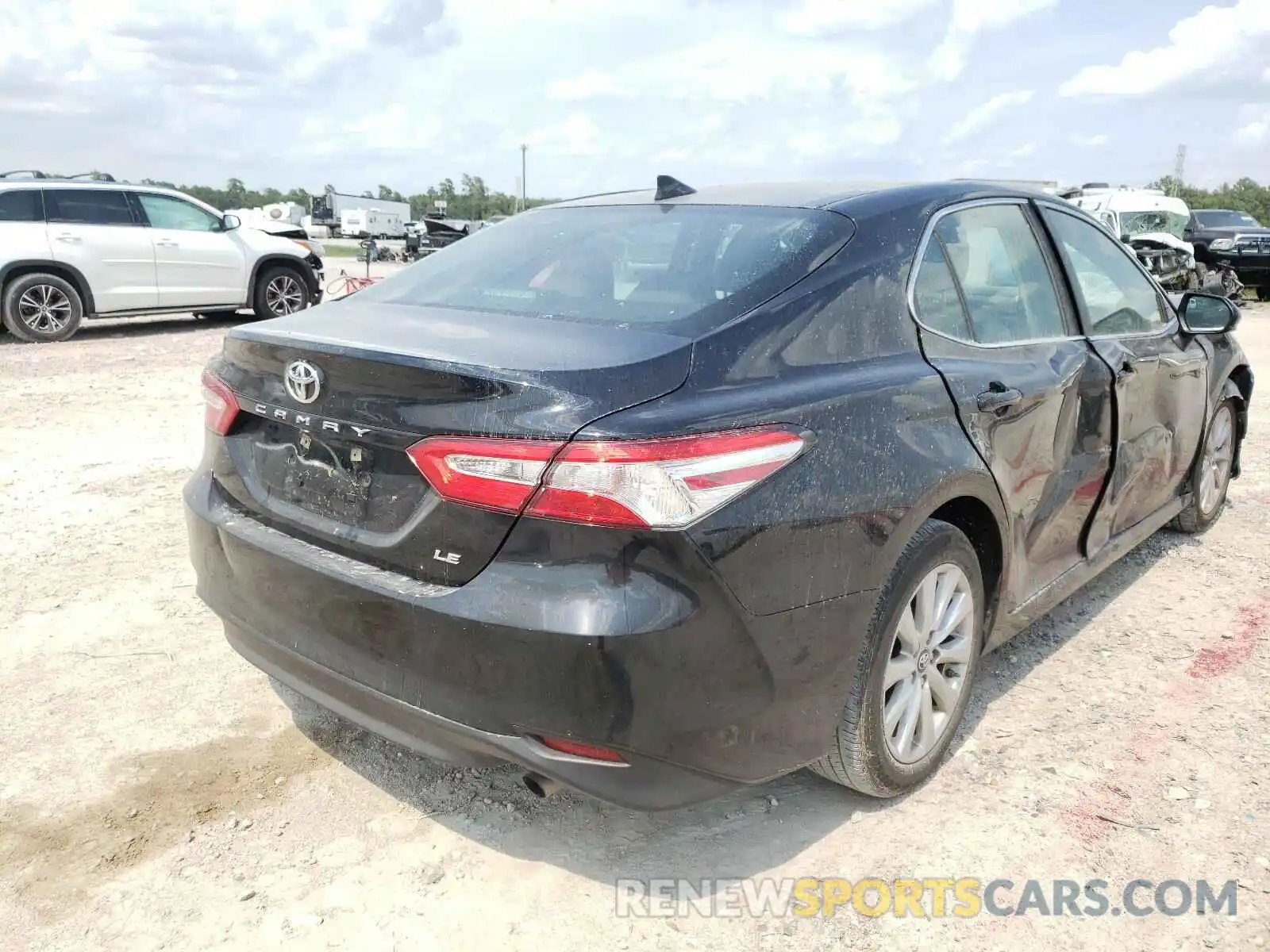 4 Photograph of a damaged car 4T1B11HK4KU227801 TOYOTA CAMRY 2019