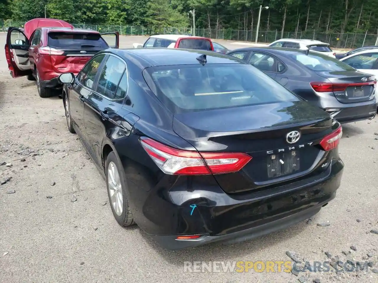 3 Photograph of a damaged car 4T1B11HK4KU228589 TOYOTA CAMRY 2019