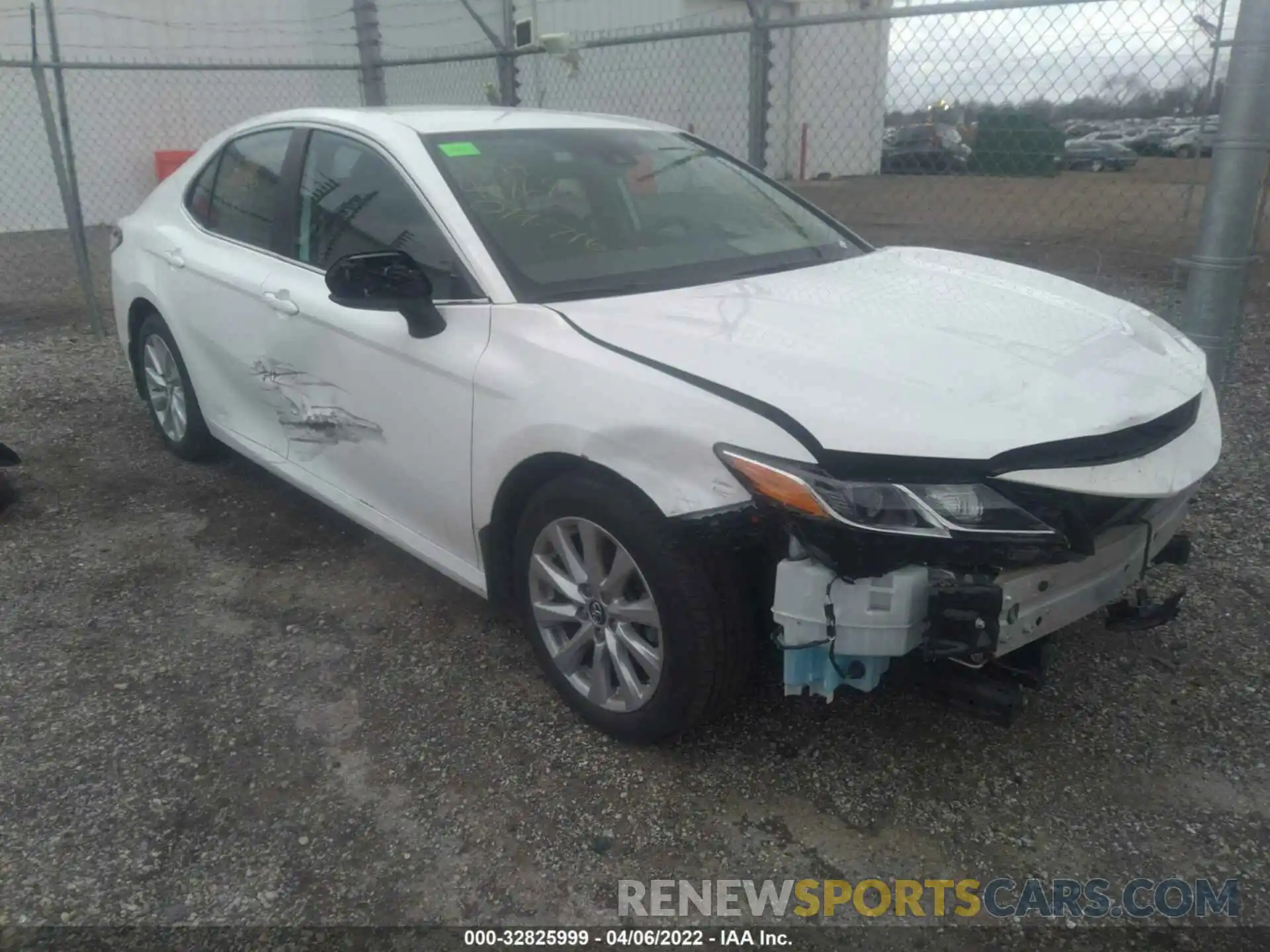 1 Photograph of a damaged car 4T1B11HK4KU228902 TOYOTA CAMRY 2019